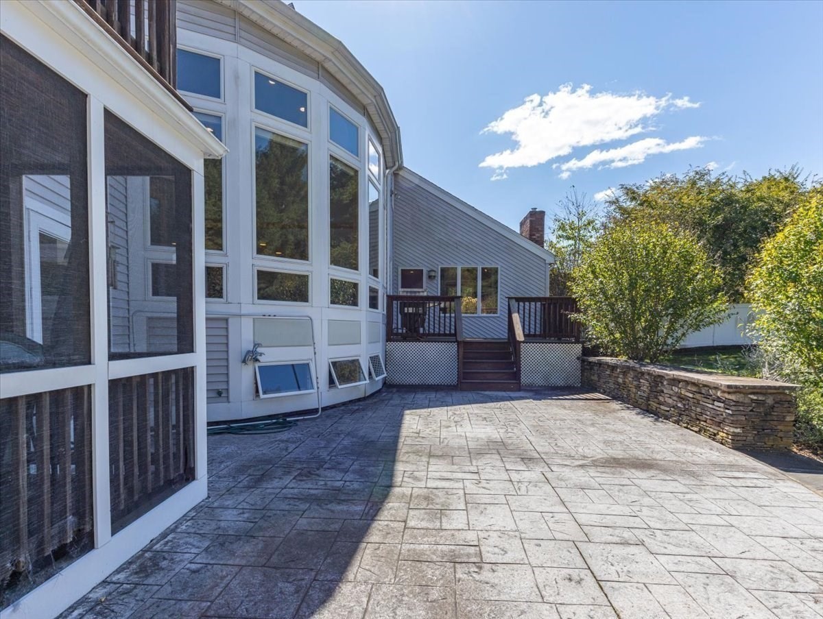 2 Thompson Rd, Foxboro, MA 02035 - Image 29