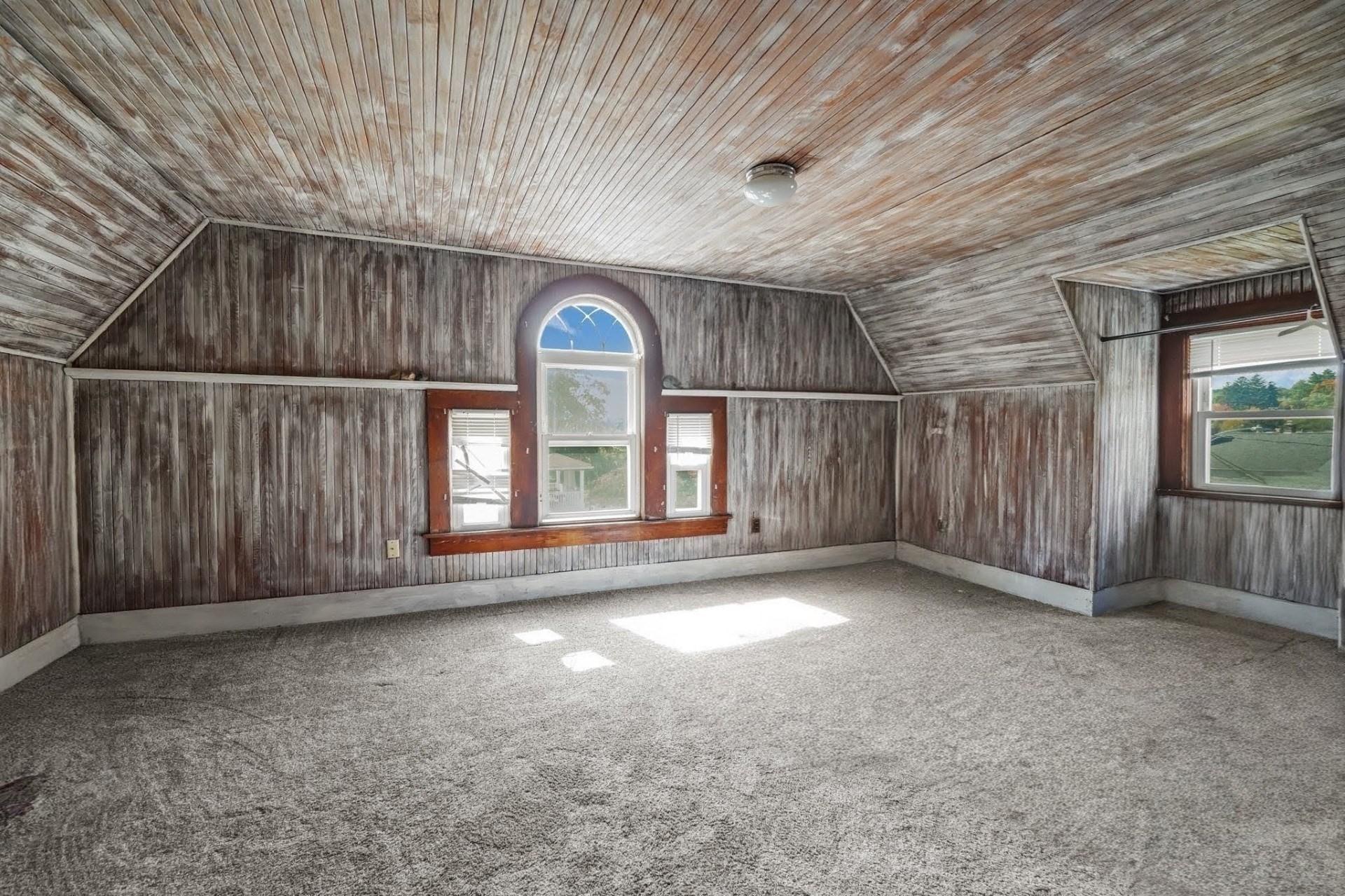 1678 Northampton, Holyoke, MA 01040 - Image 13