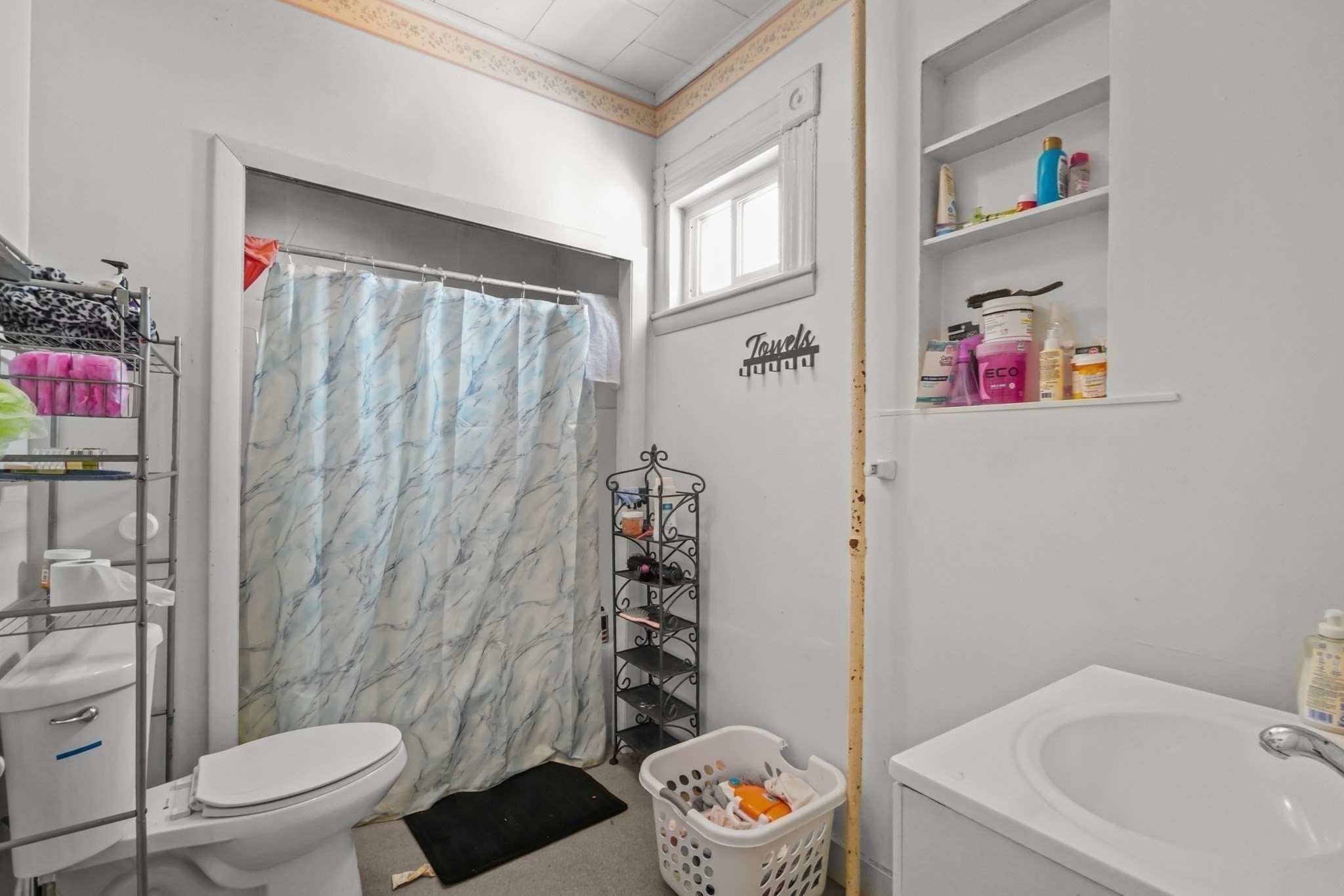 1678 Northampton, Holyoke, MA 01040 - Image 25