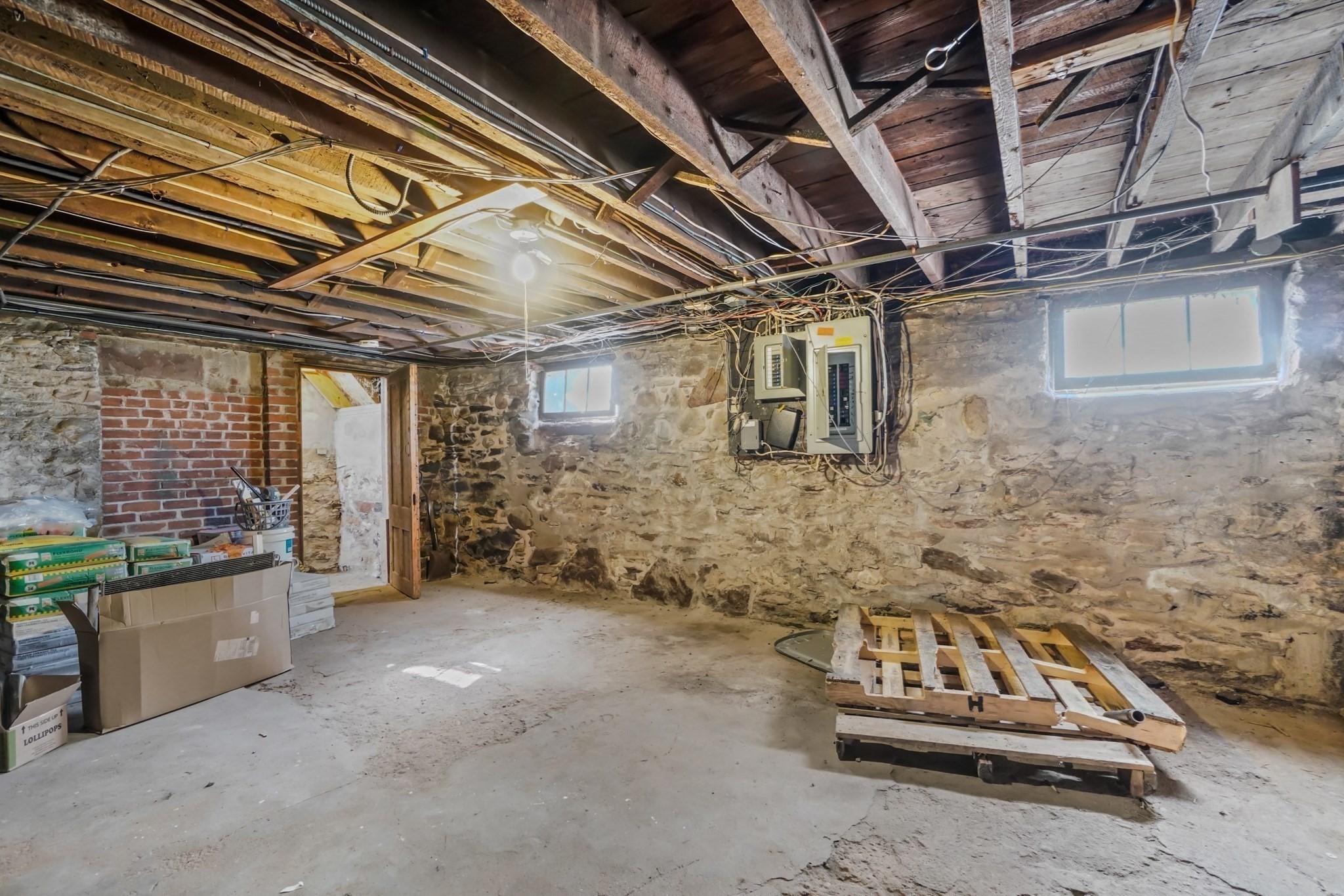 1678 Northampton, Holyoke, MA 01040 - Image 34