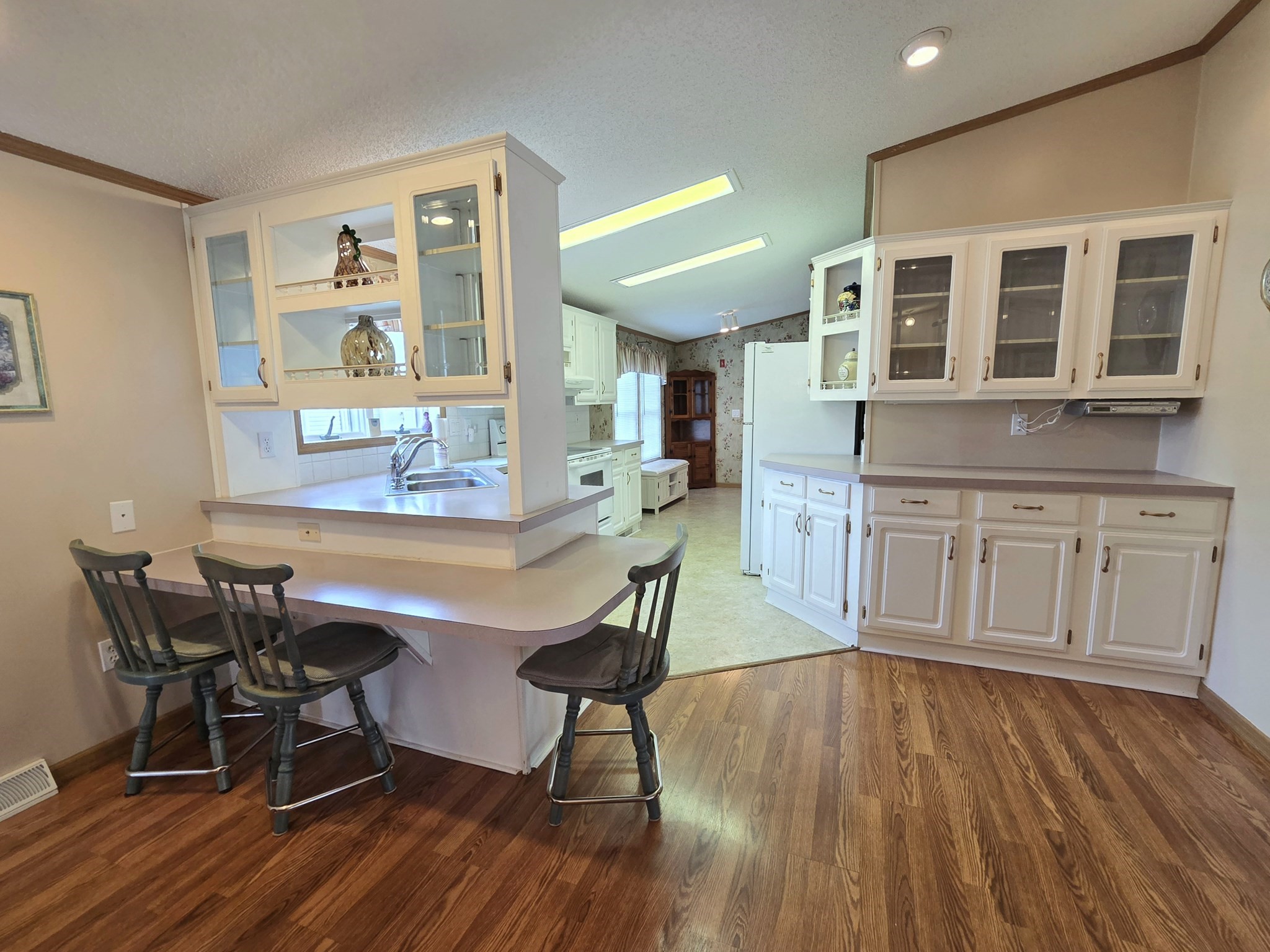 111 Festival Circle, Chicopee, MA 01020 - Image 14