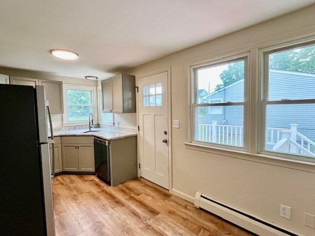 219 Clarendon Ave, Chicopee, MA 01013 - Image 4