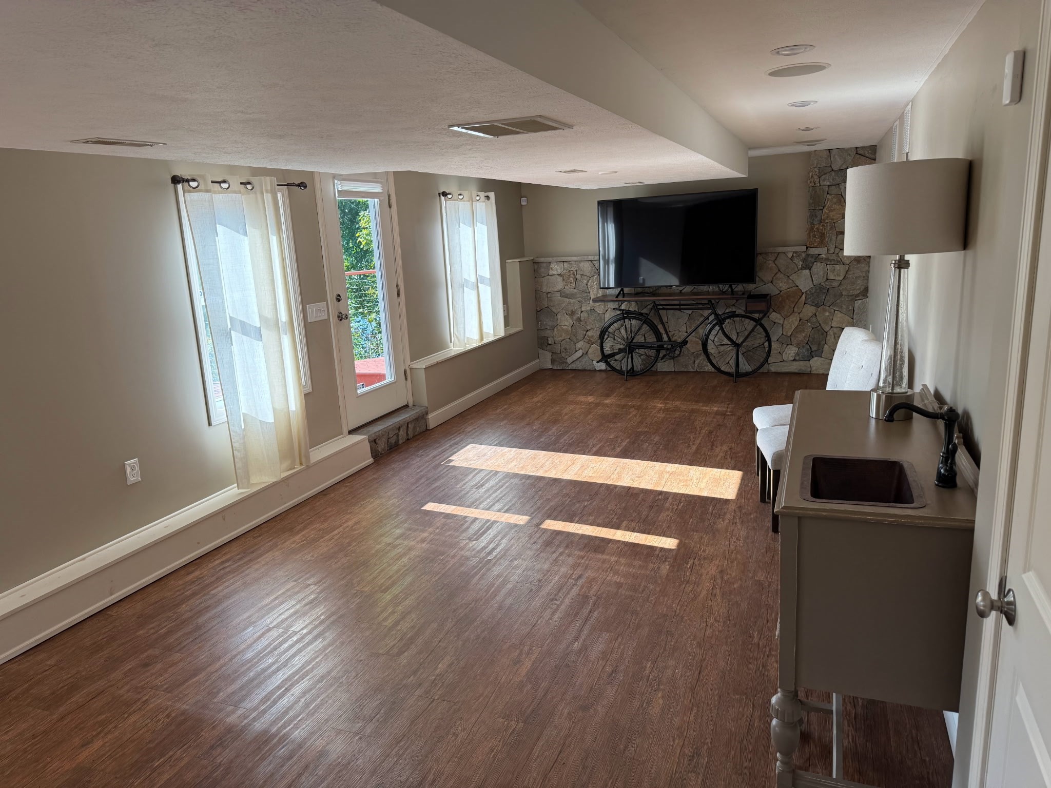 821 Merrimack Ave, Dracut, MA 01826 - Image 36