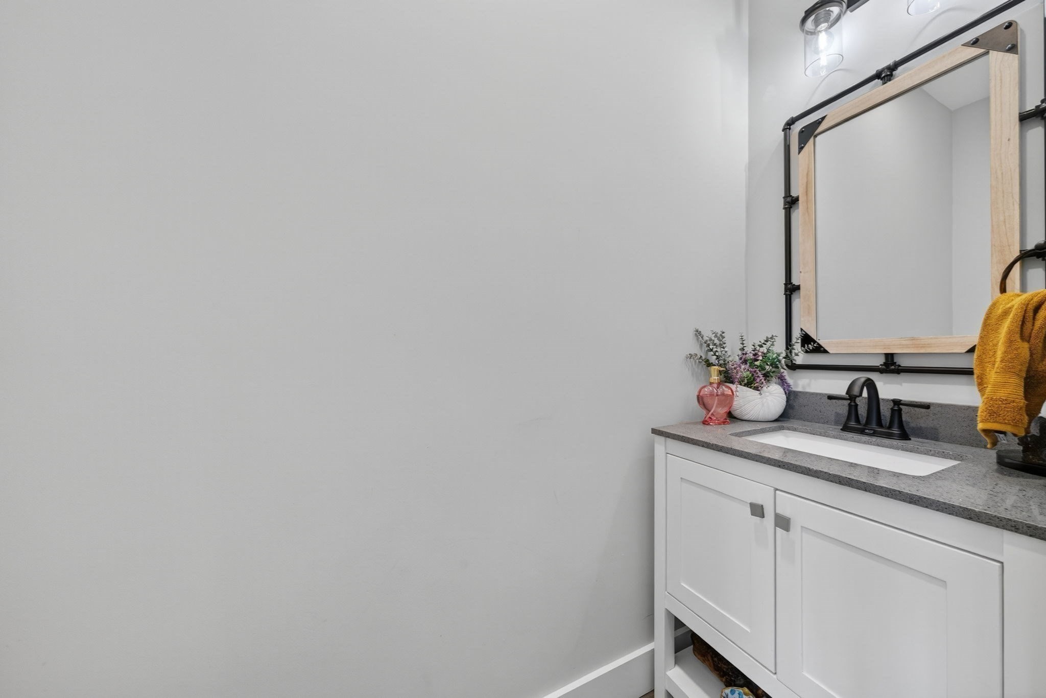 124 Tiffany St, Attleboro, MA 02703 - Image 13