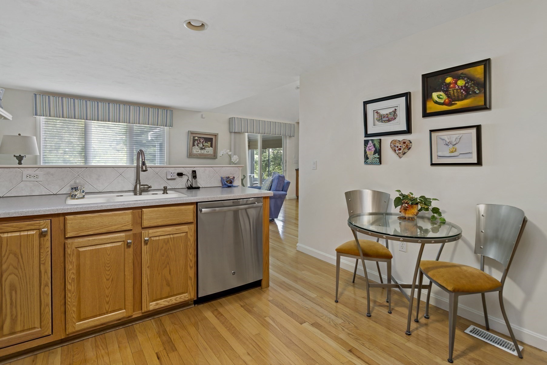 8 Chippers Ln Unit 390, Mashpee, MA 02649 - Image 7