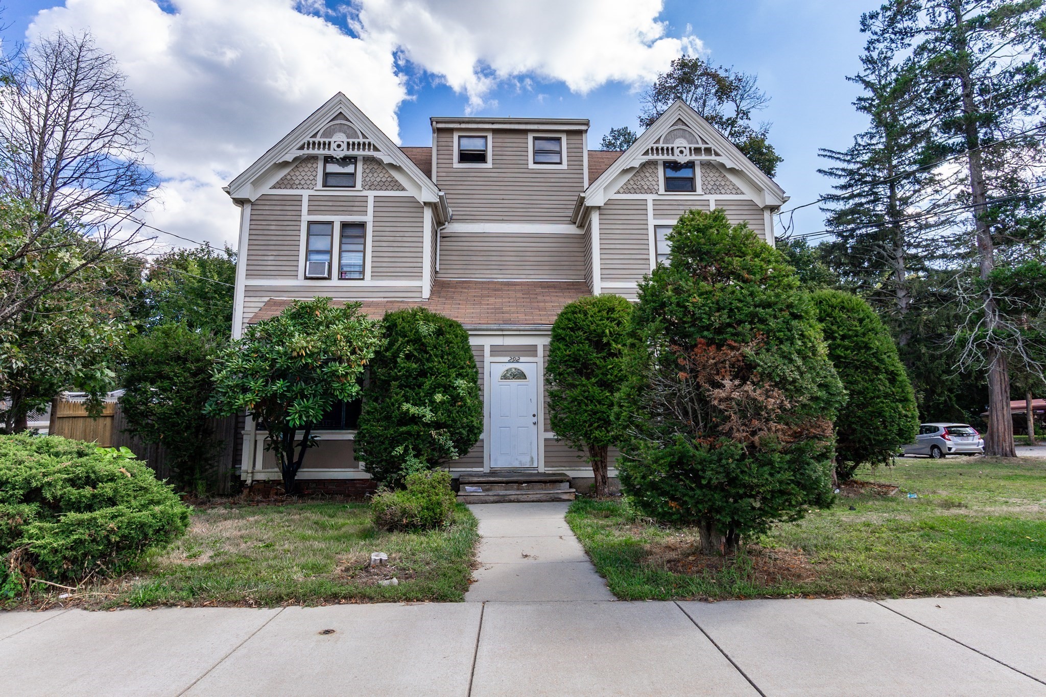 292 Hollis St, Framingham, MA 01702