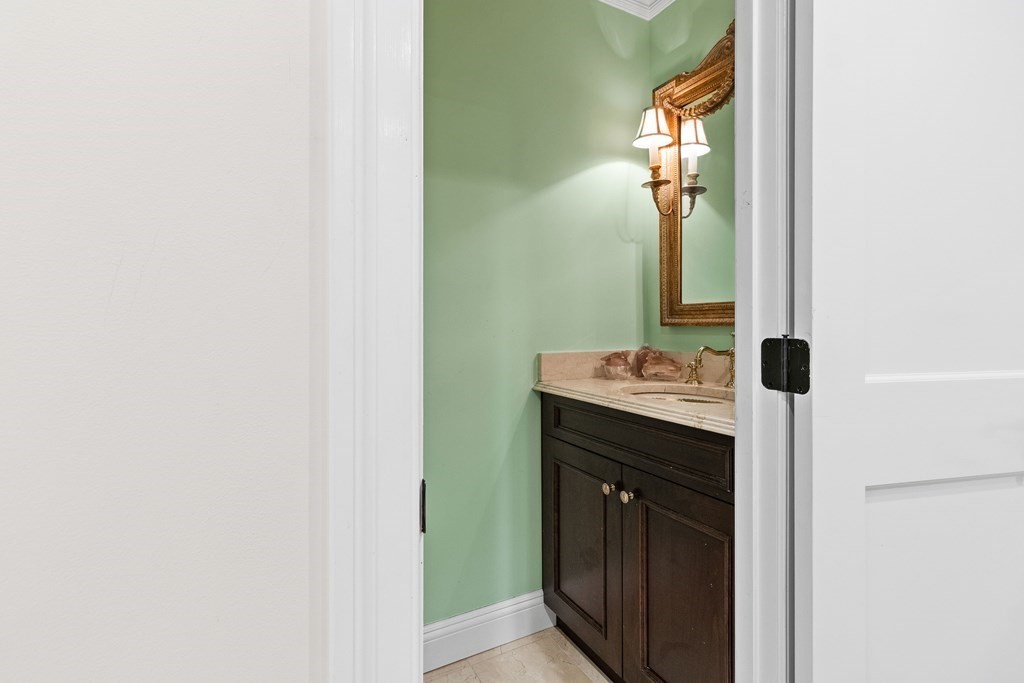 85 East India Row Unit 9G, Downtown, Boston, MA 02110 - Image 13