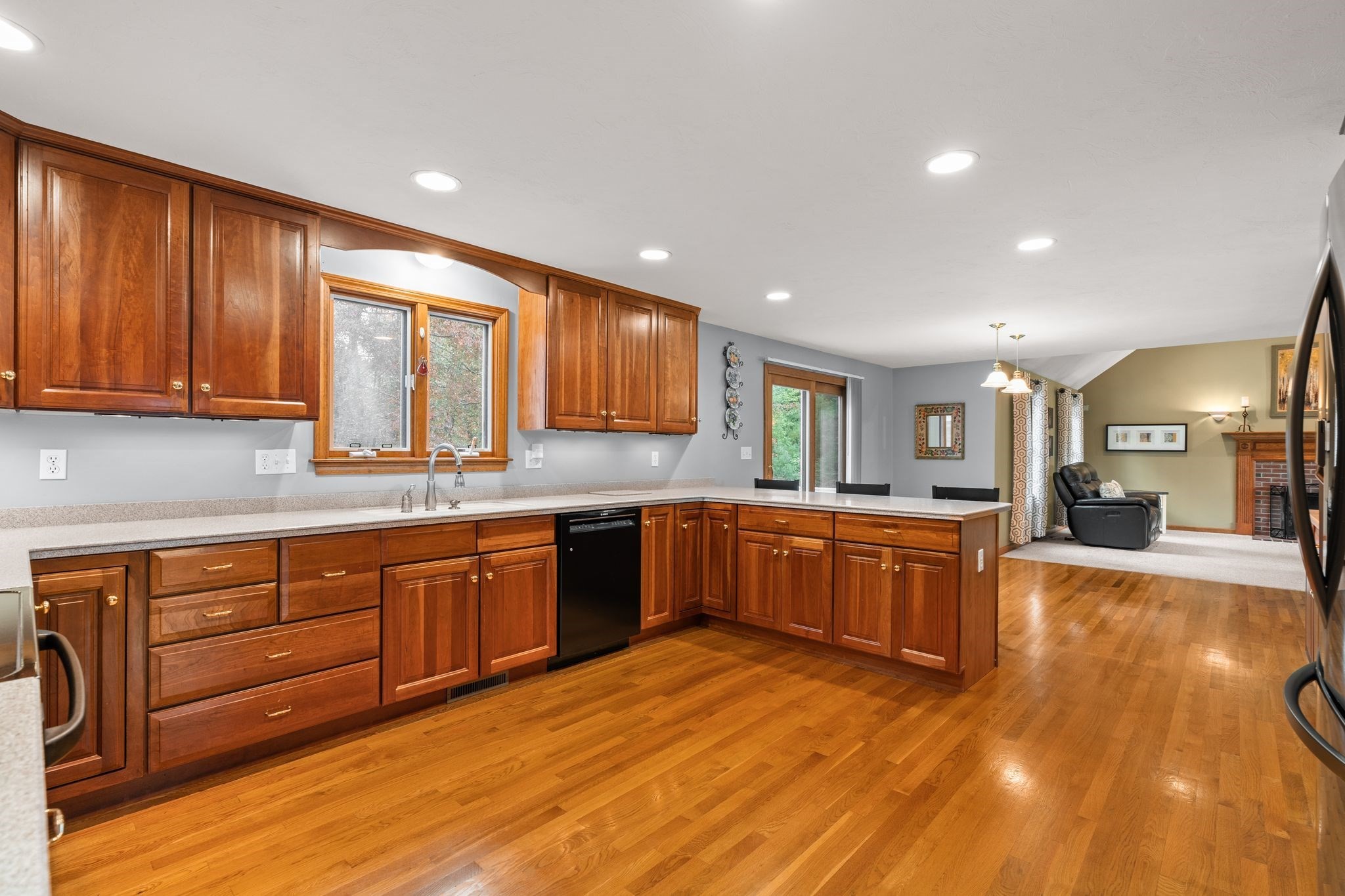 35 Stockbridge Rd, Bridgewater, MA 02324 - Image 9