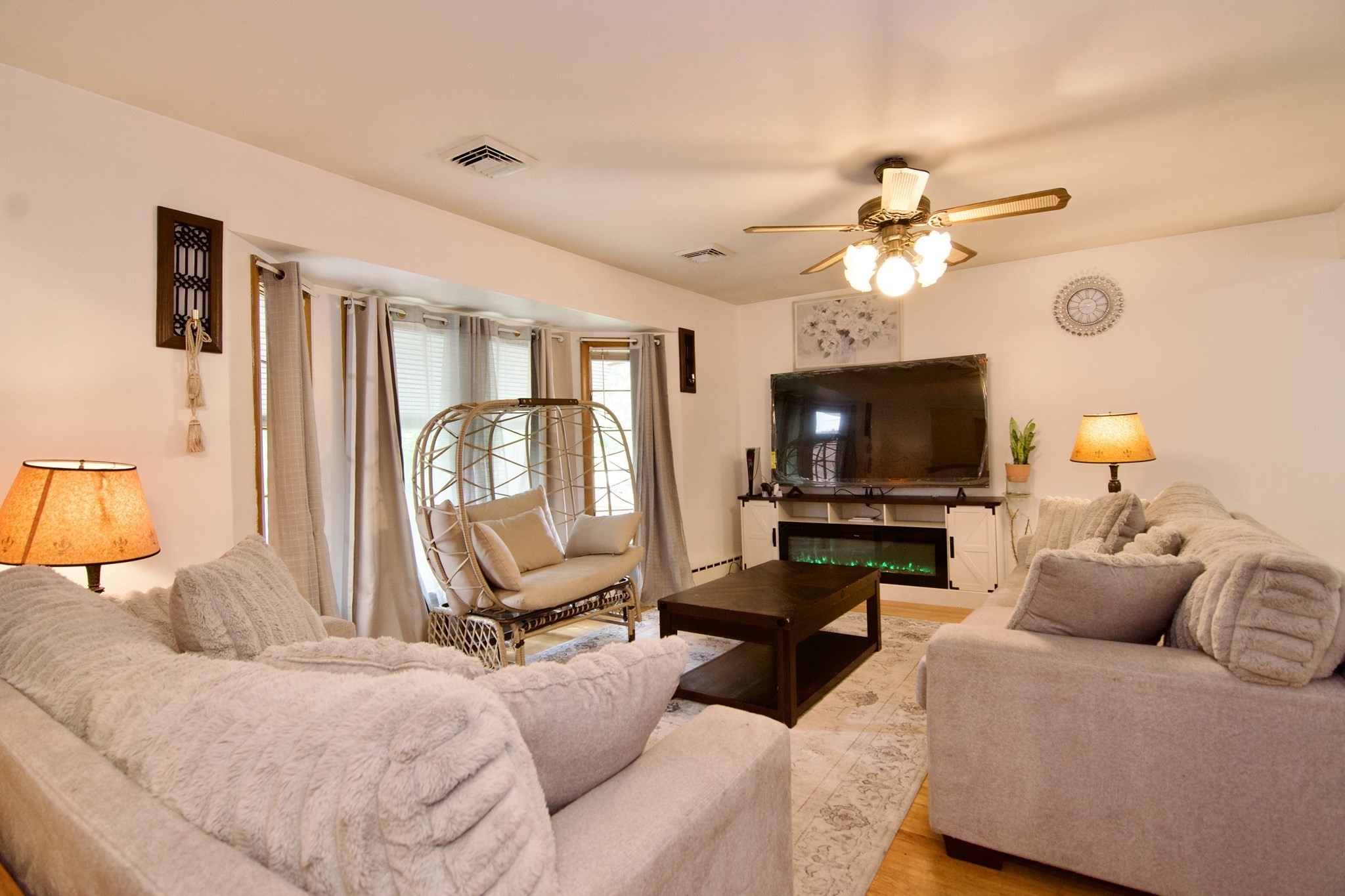 442 Prospect St, Chicopee, MA 01020 - Image 2