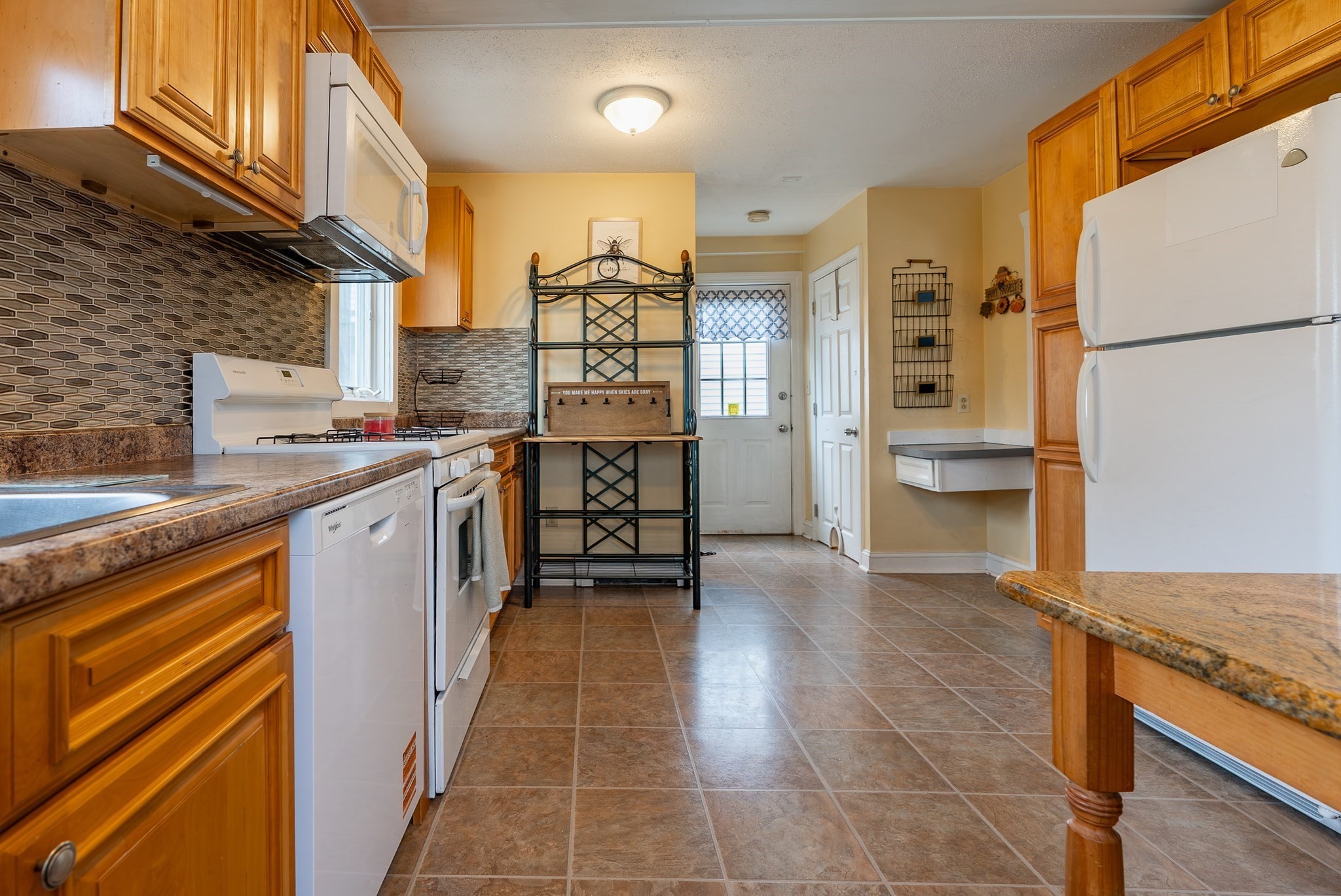 17 Middle St, Fairhaven, MA 02719 - Image 7