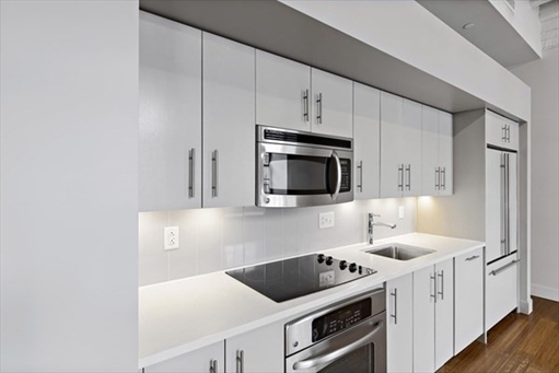 33 3rd Avenue, Apt 6A