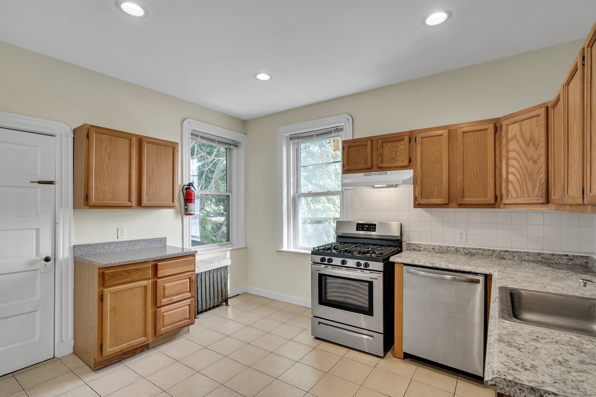 41 Orkney Rd, Boston College, Boston, MA 02135 - Image 13
