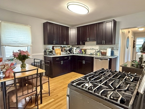 10 Granville Avenue, Apt 2