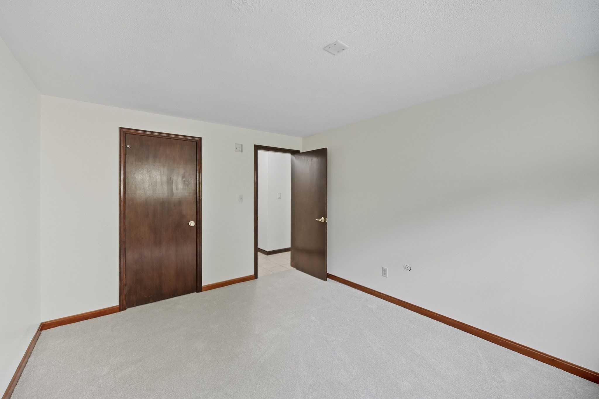 700 Robbins Ave Unit 6, Dracut, MA 01826 - Image 12