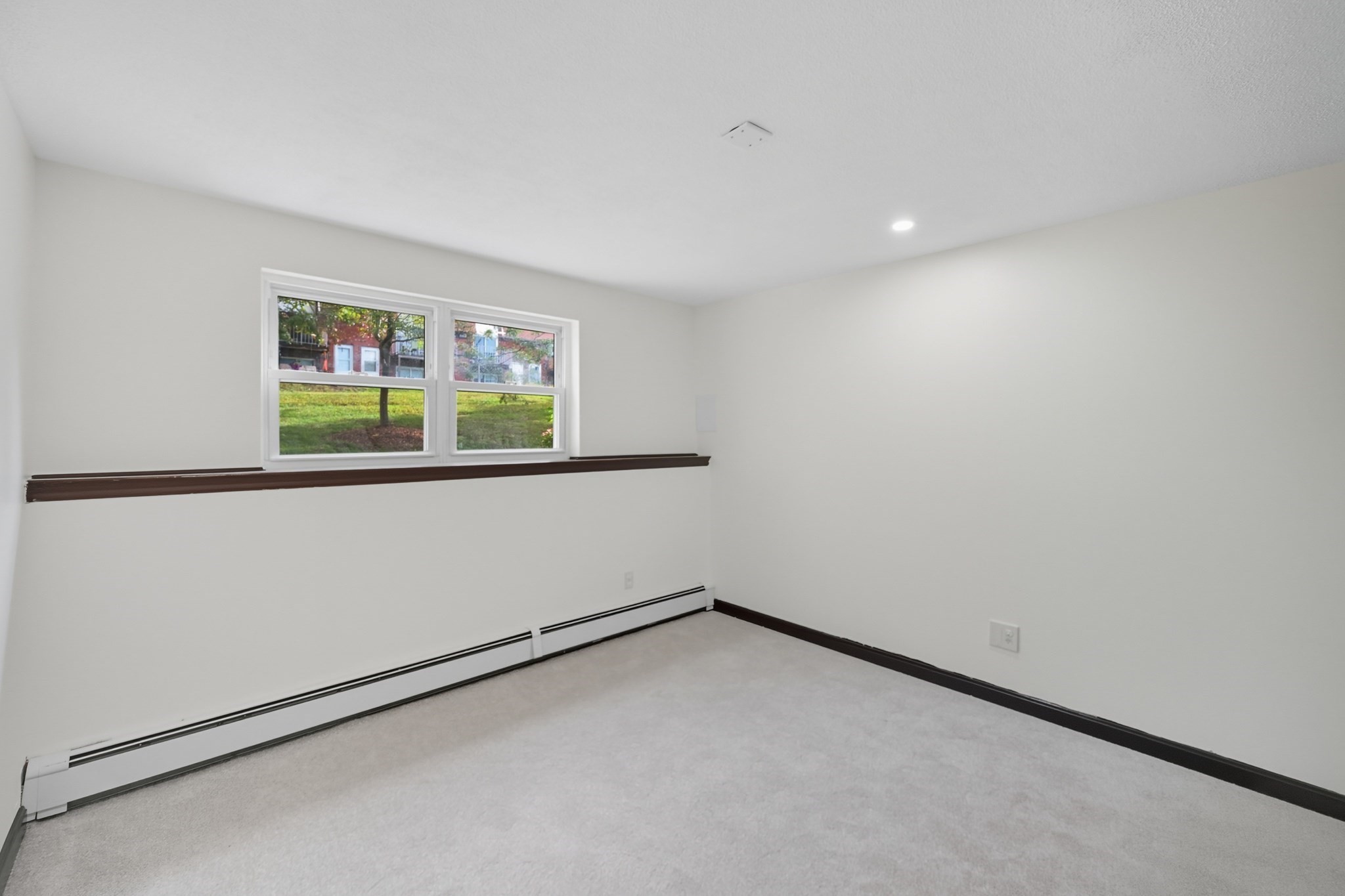 700 Robbins Ave Unit 6, Dracut, MA 01826 - Image 18