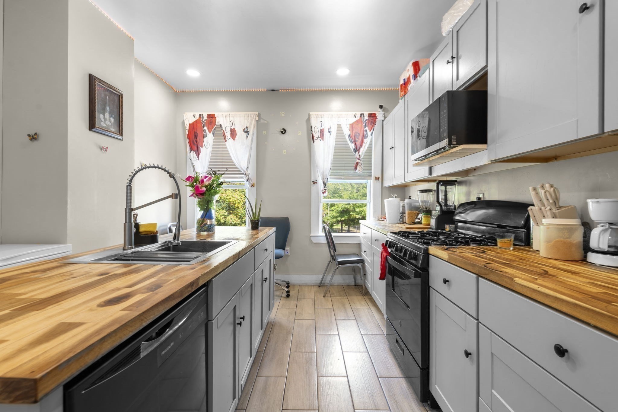 492 Harvard, Dorchester, Boston, MA 02124 - Image 16