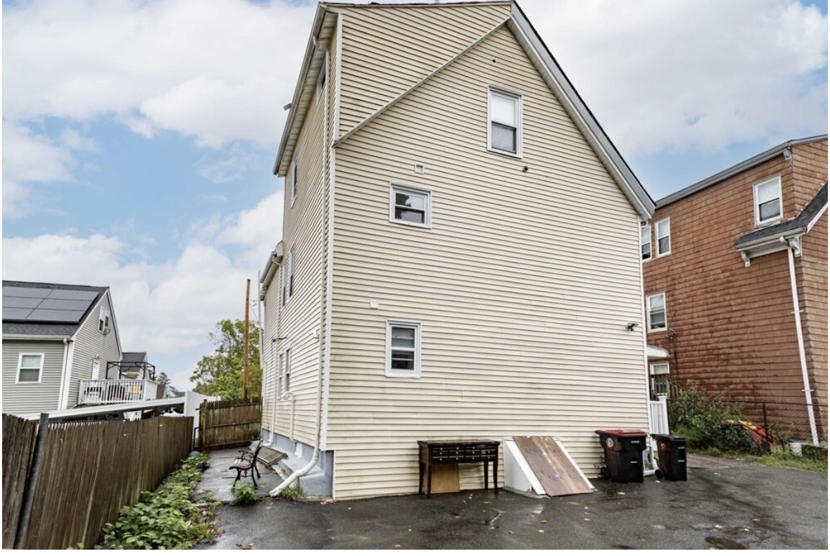 20 Johnson Ct, Brockton, MA 02301 - Image 3