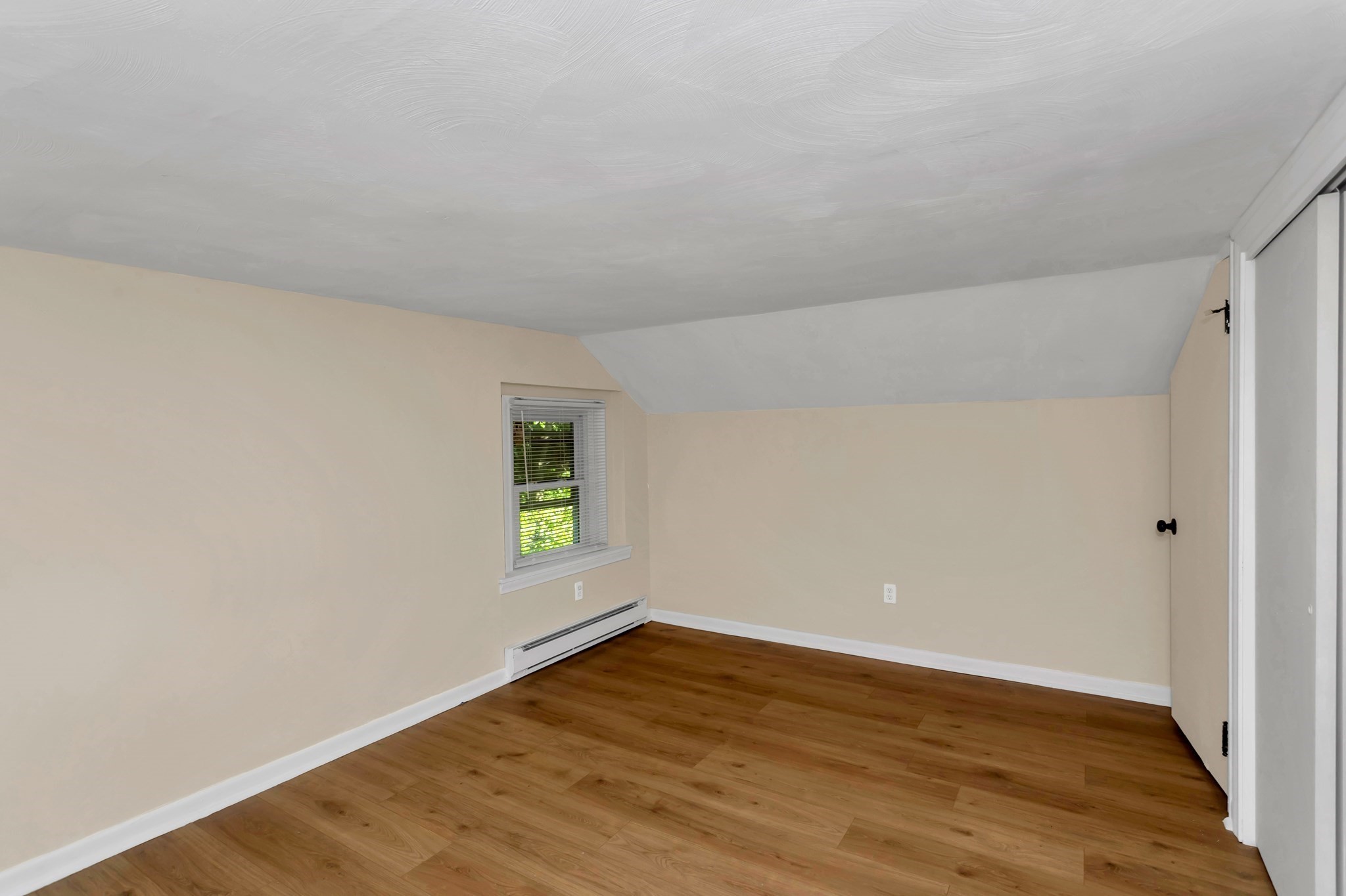 74 Woodstock St, Chicopee, MA 01020 - Image 29