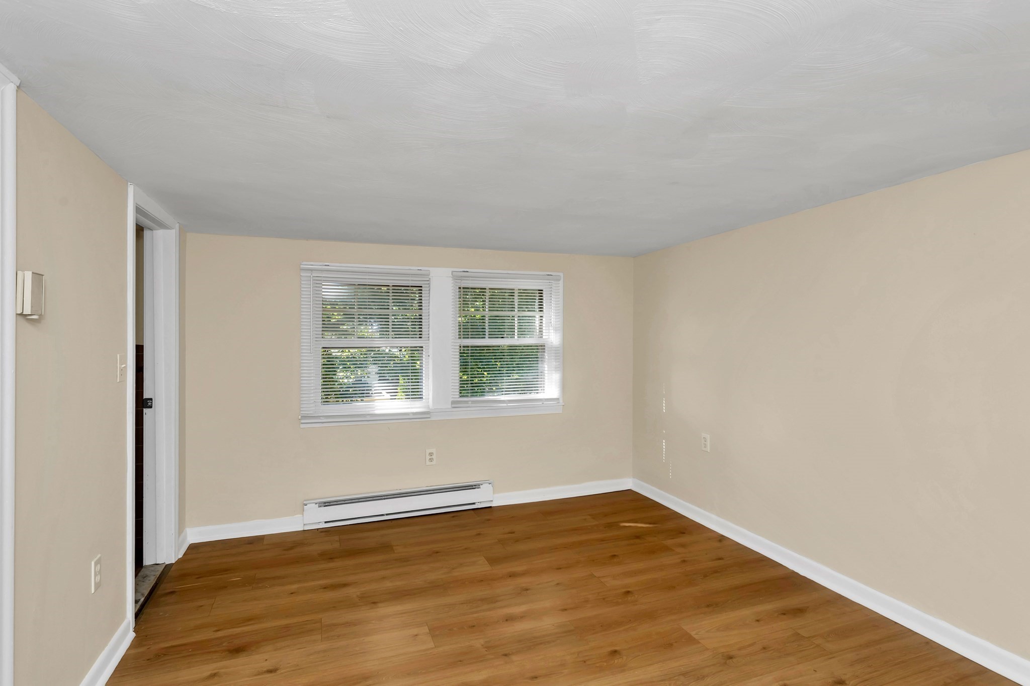 74 Woodstock St, Chicopee, MA 01020 - Image 31