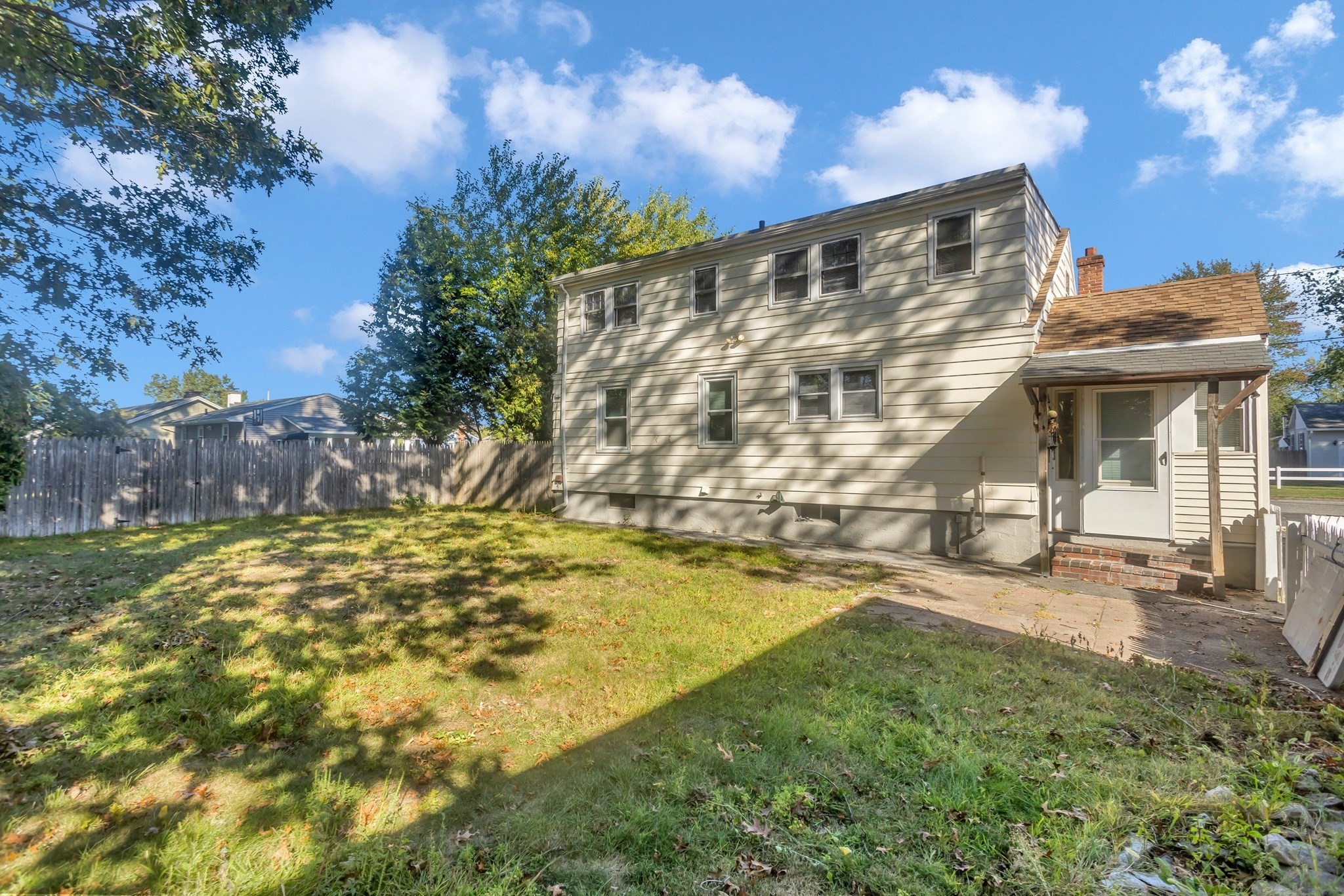 74 Woodstock St, Chicopee, MA 01020 - Image 6