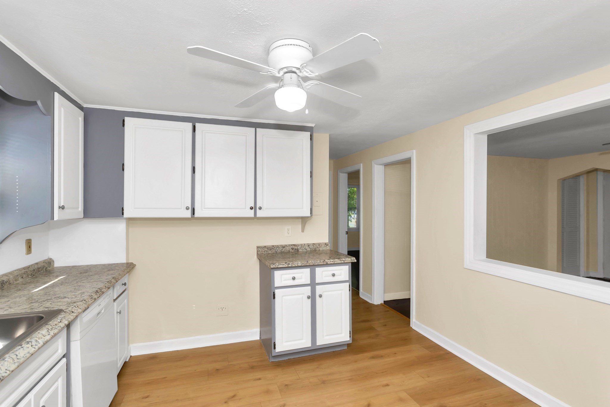 74 Woodstock St, Chicopee, MA 01020 - Image 8