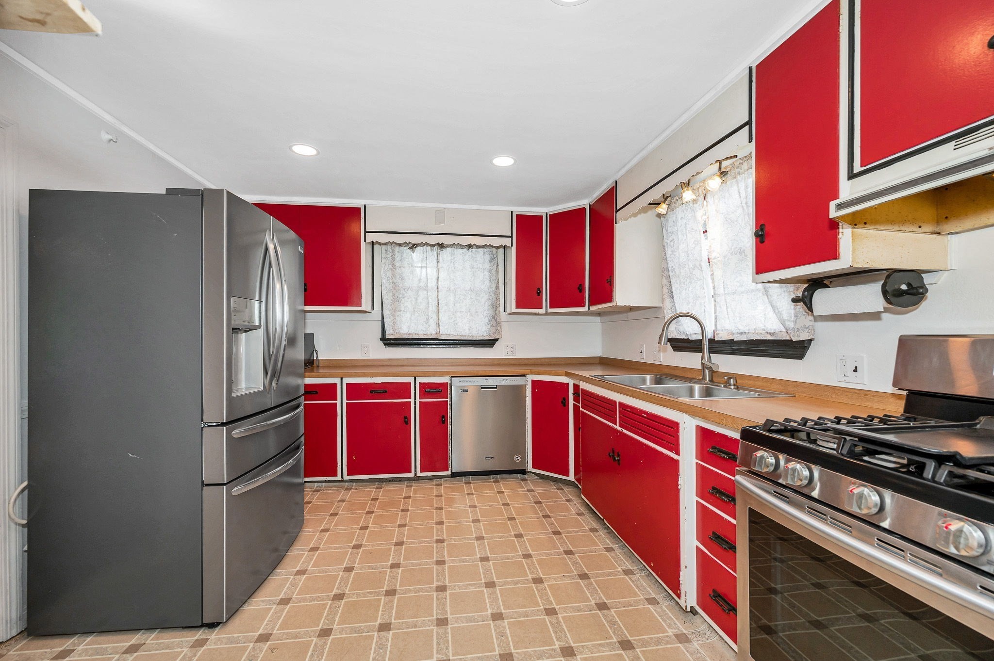 16 Standish Road, Haverhill, MA 01832 - Image 8