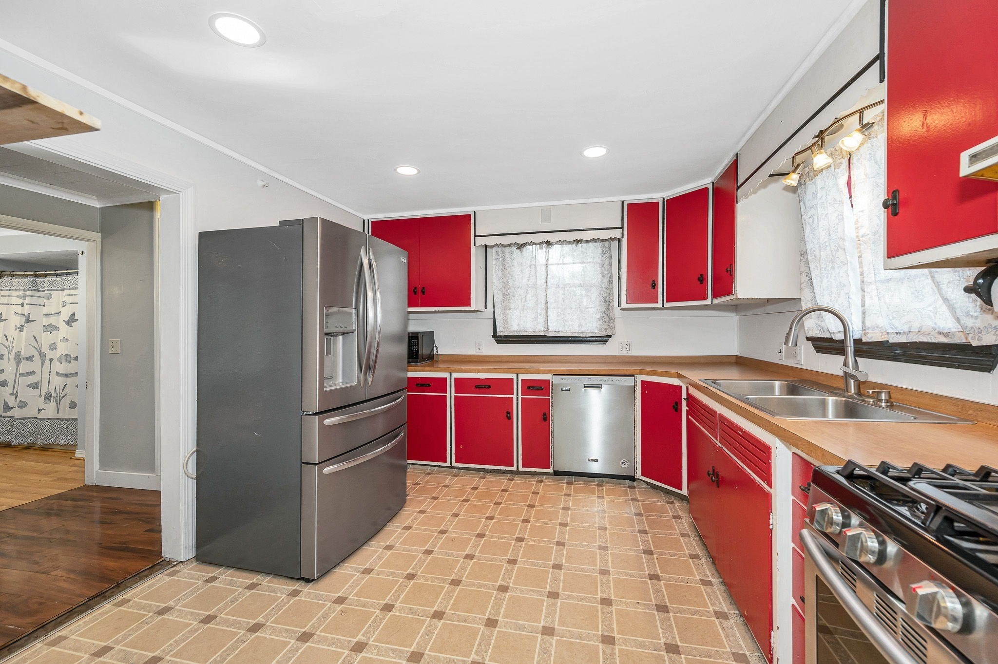 16 Standish Road, Haverhill, MA 01832 - Image 9