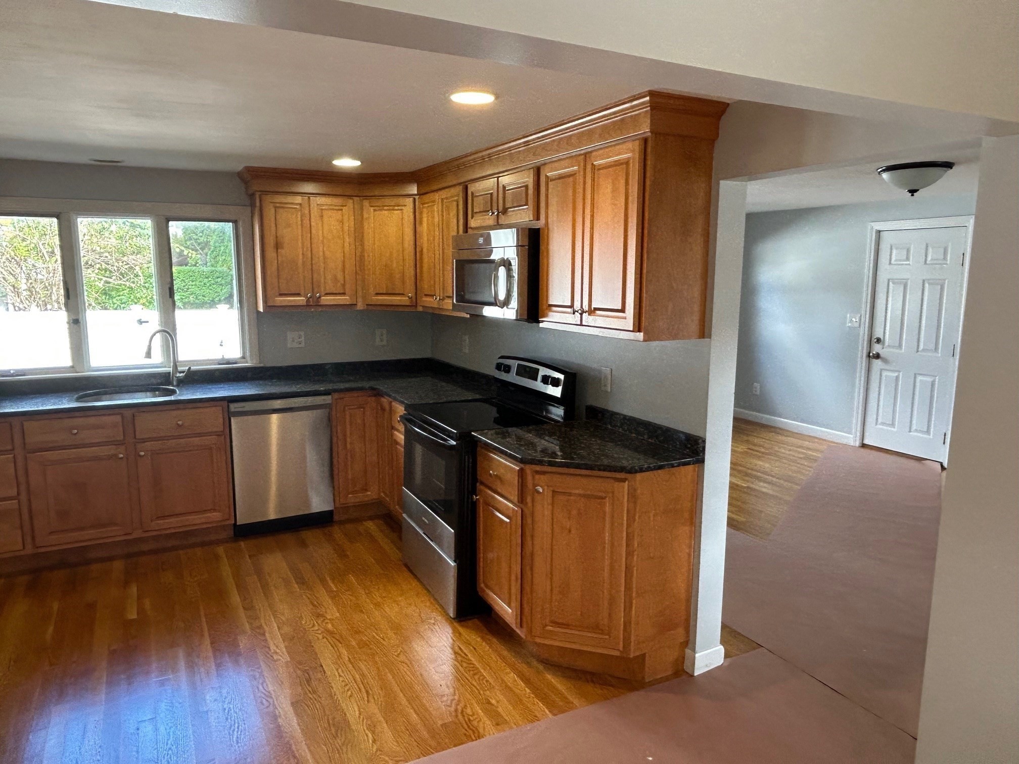 46 Wesleyan St, Shrewsbury, MA 01545 - Image 5