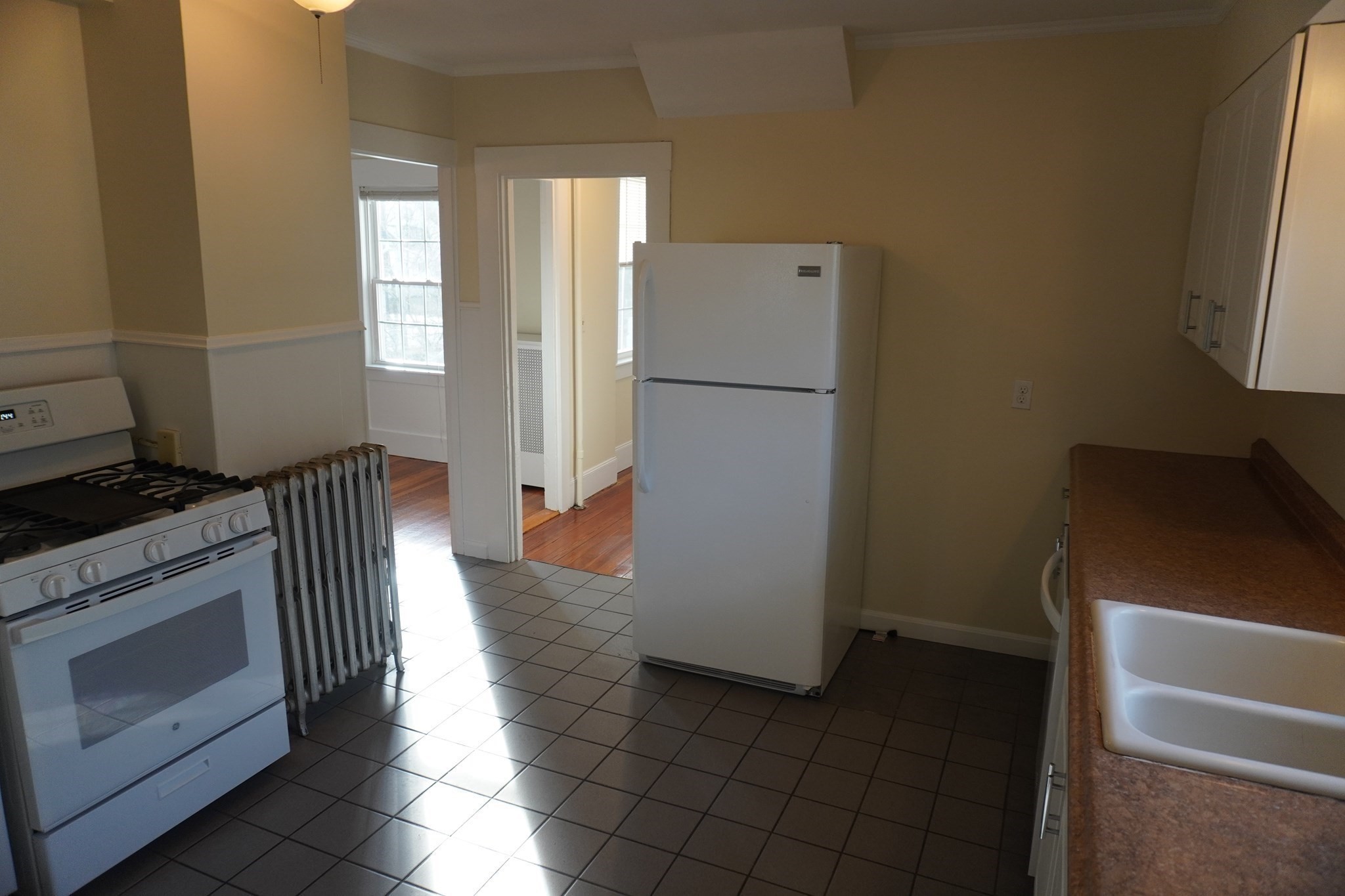 28 Court Street, Mansfield, MA 02048 - Image 2