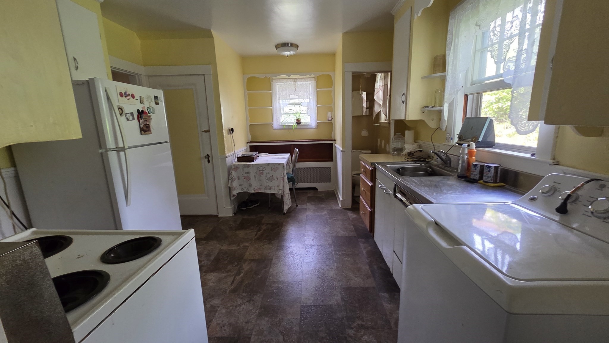 33 Carlisle St, Worcester, MA 01602 - Image 2