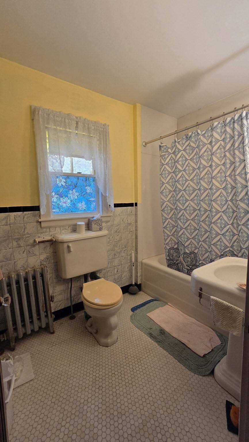 33 Carlisle St, Worcester, MA 01602 - Image 19