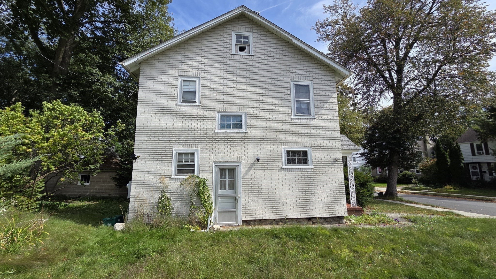 33 Carlisle St, Worcester, MA 01602 - Image 33