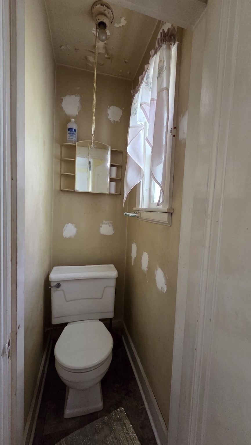 33 Carlisle St, Worcester, MA 01602 - Image 5