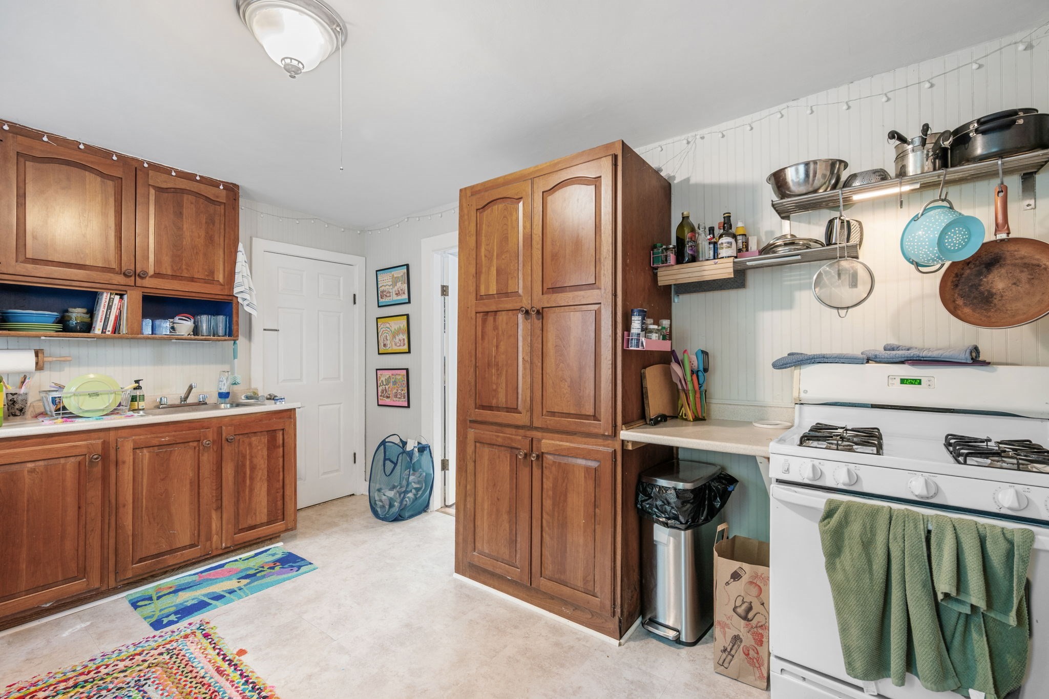 8 Albion Ter, Somerville, MA 02144 - Image 10