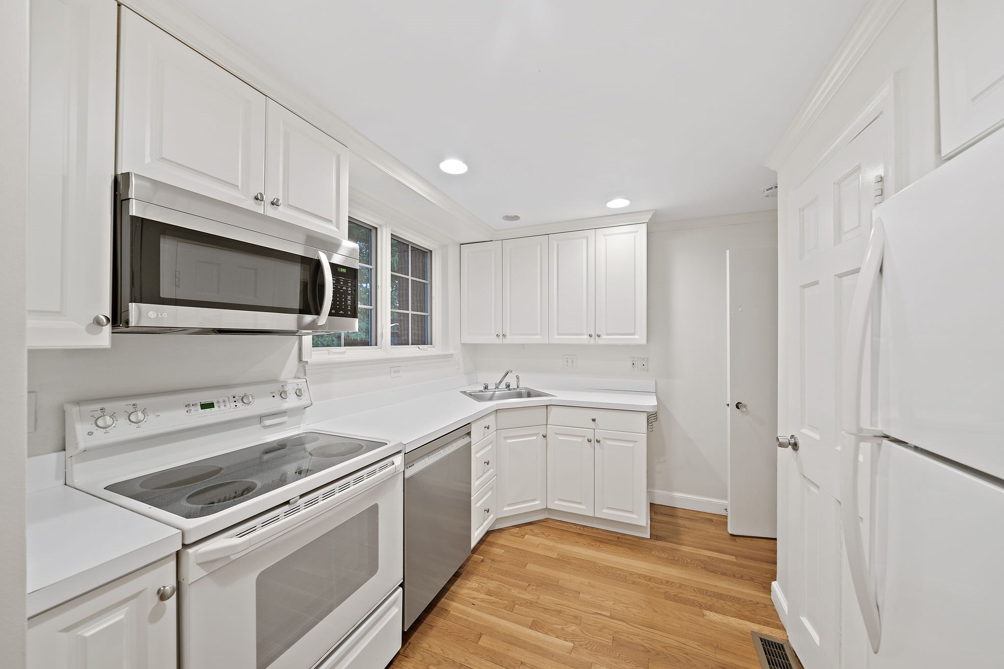 63 Linden Street Unit 1, Wellesley, MA 02482 - Image 8