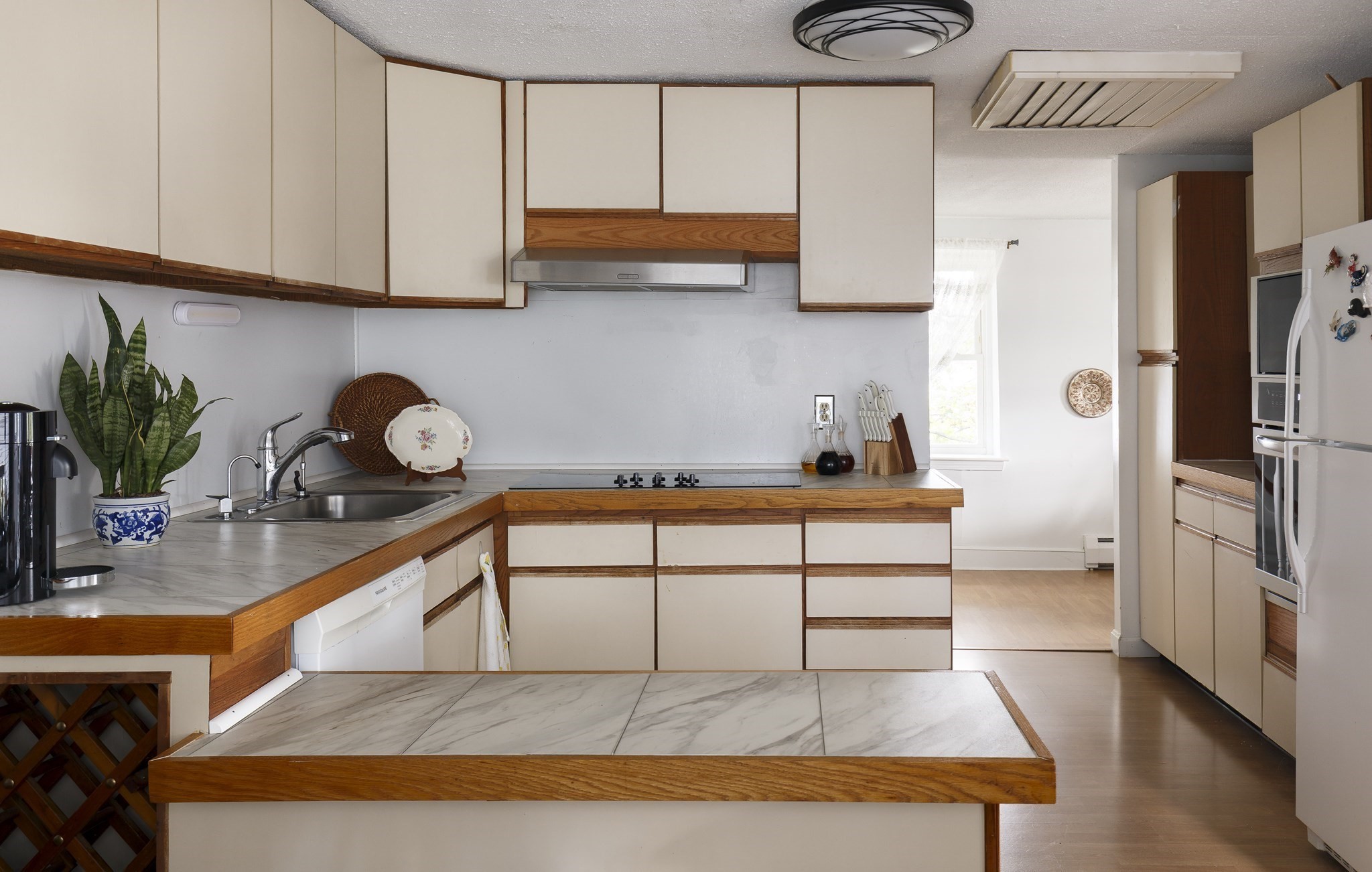 24 Knight Ave, Marblehead, MA 01945 - Image 9