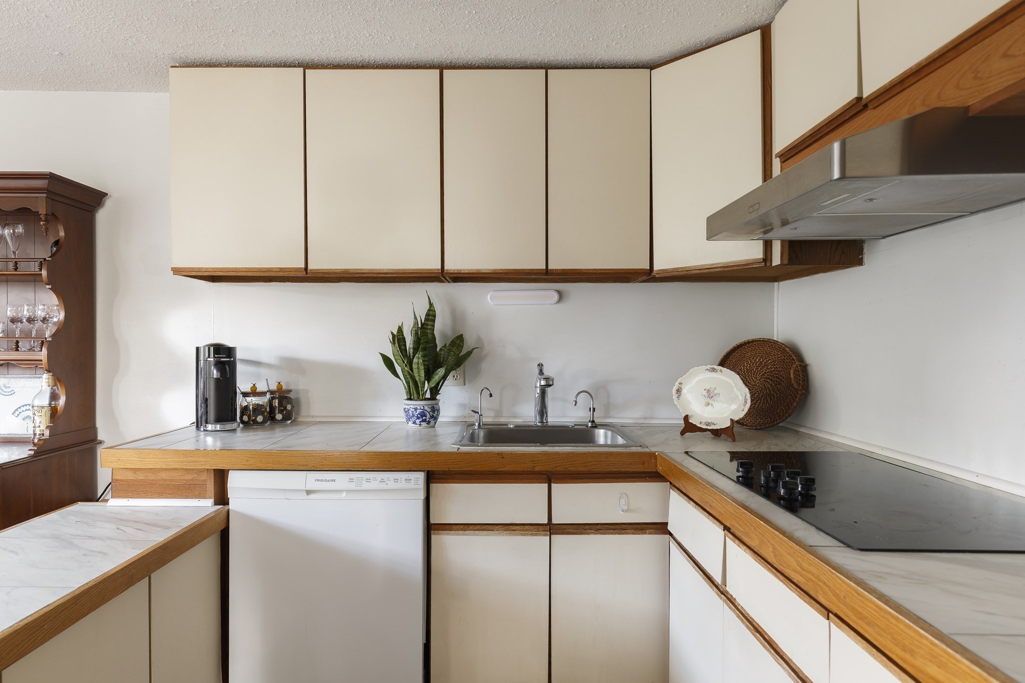 24 Knight Ave, Marblehead, MA 01945 - Image 10