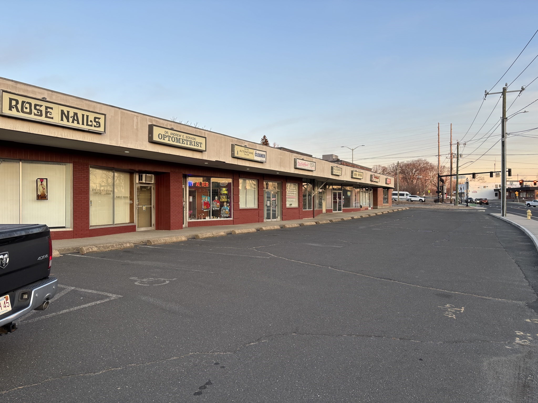 334 Walnut Street Ext, Agawam, MA 01001 - Image 1