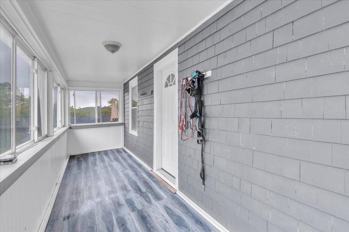 23 Dryden St, Worcester, MA 01605 - Image 10