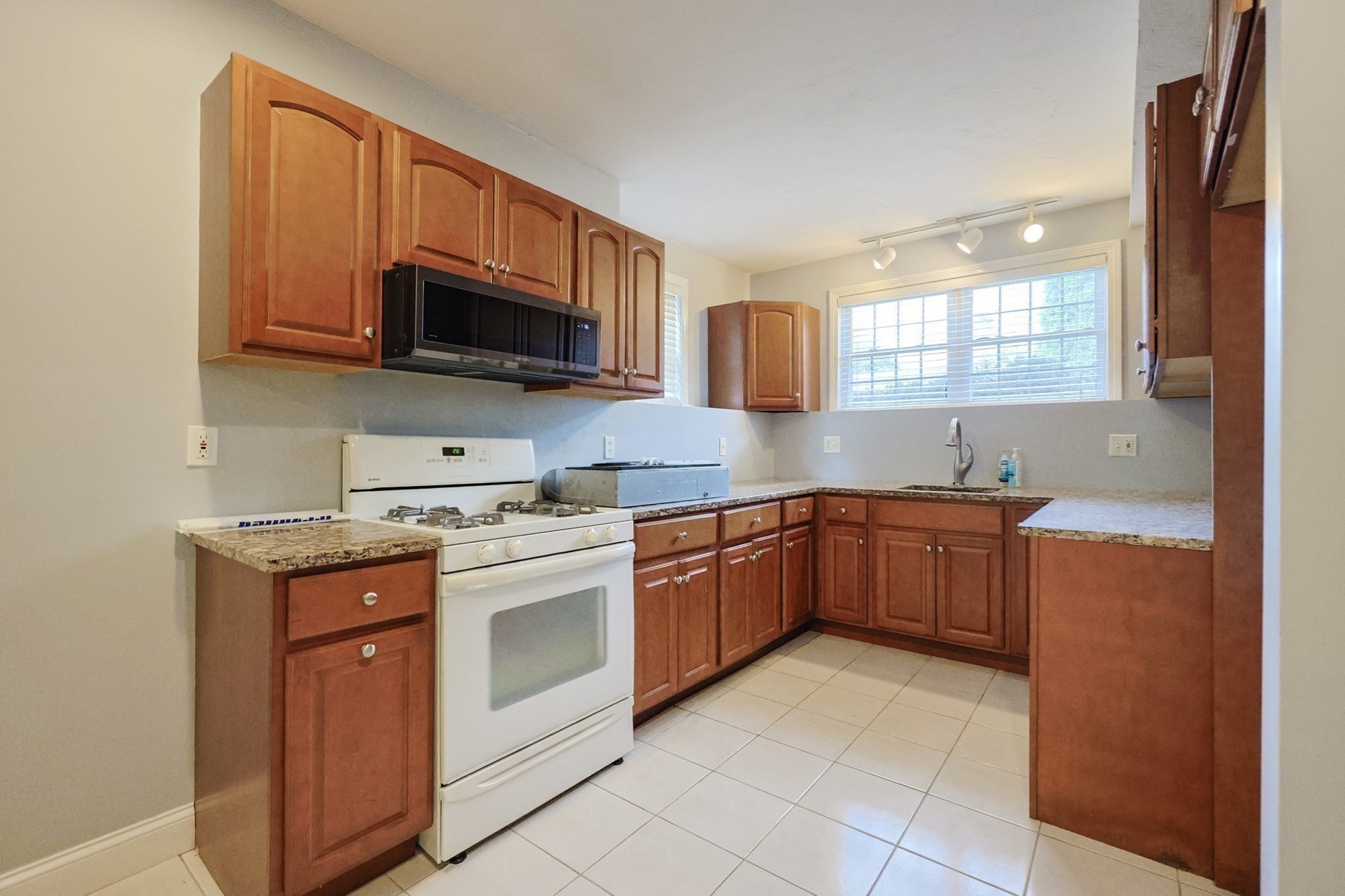 9 Hillside Avenue, Milford, MA 01757 - Image 27