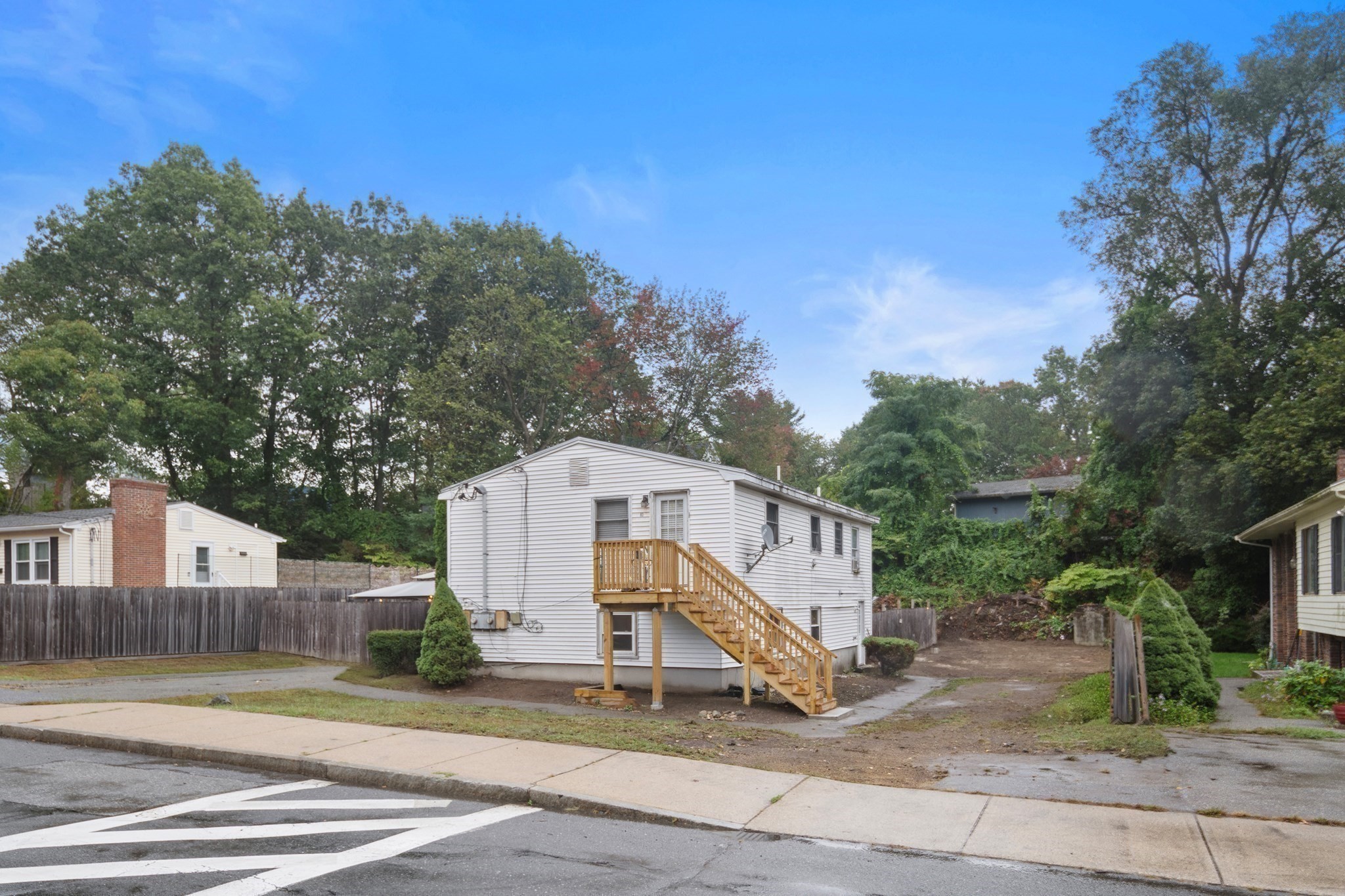 83 Merrimac St, Woburn, MA 01801