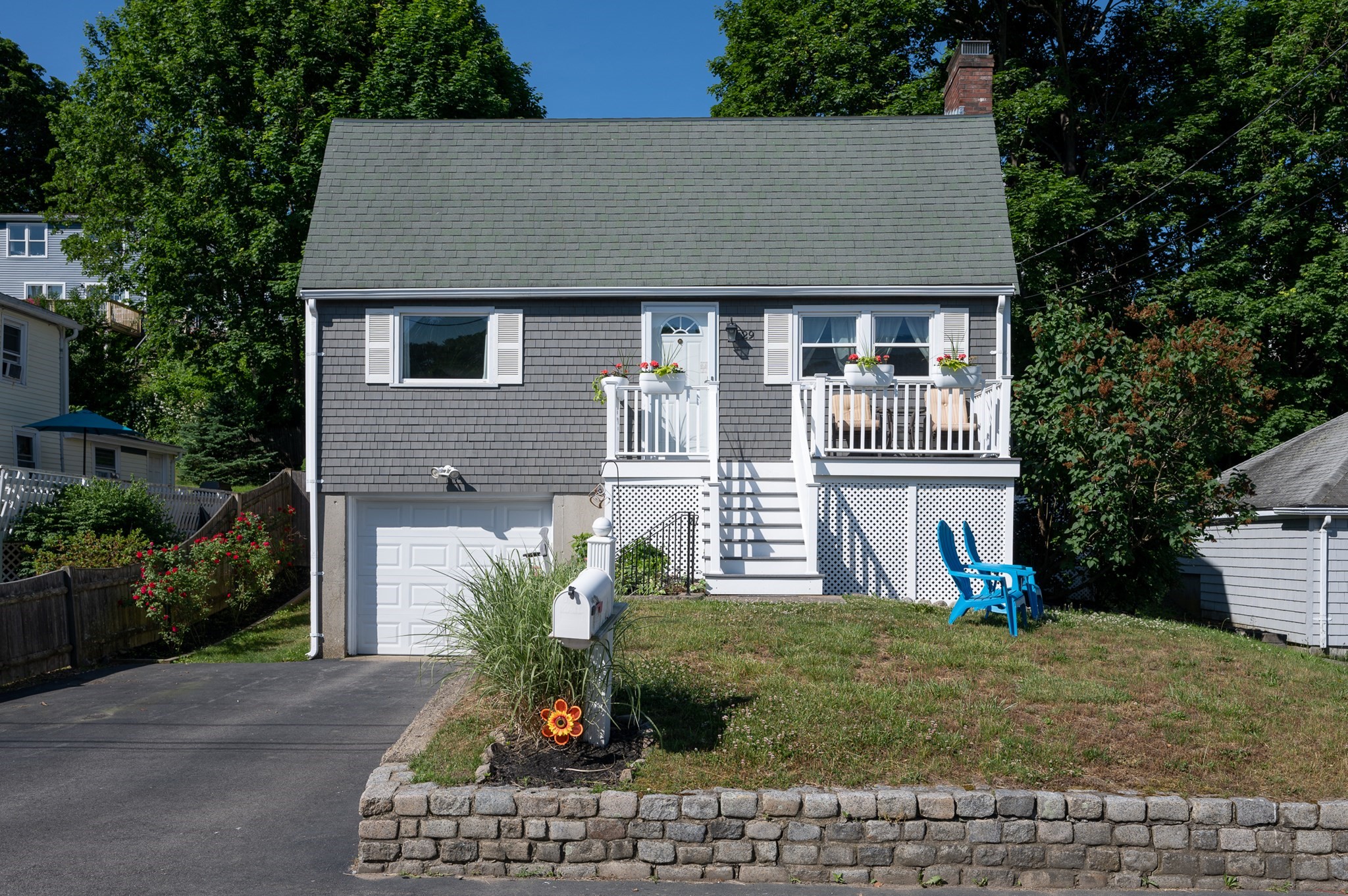 29 Wituwamat Rd, Weymouth, MA 02191