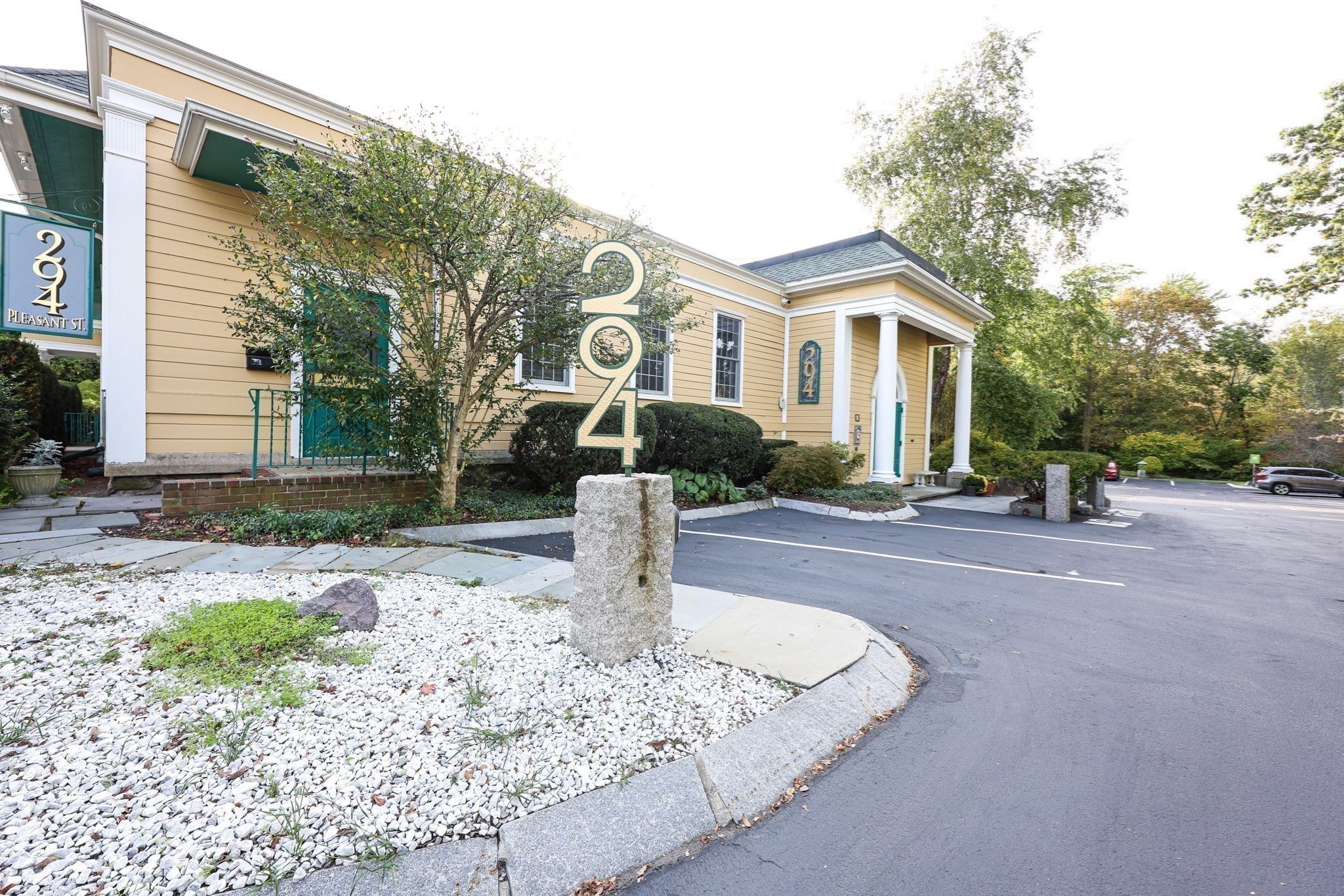 294 Pleasant St Unit 105, Stoughton, MA 02072 - Image 25