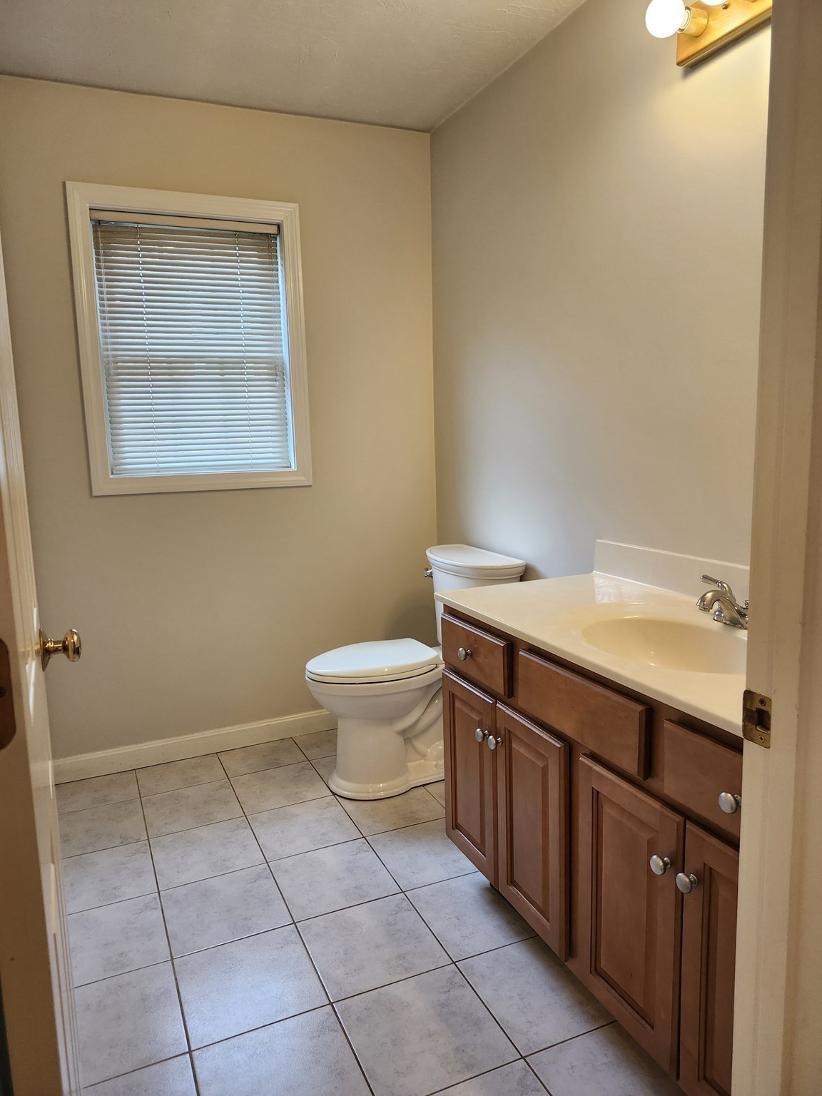 20 Woodridge Rd, Millbury, MA 01527 - Image 17