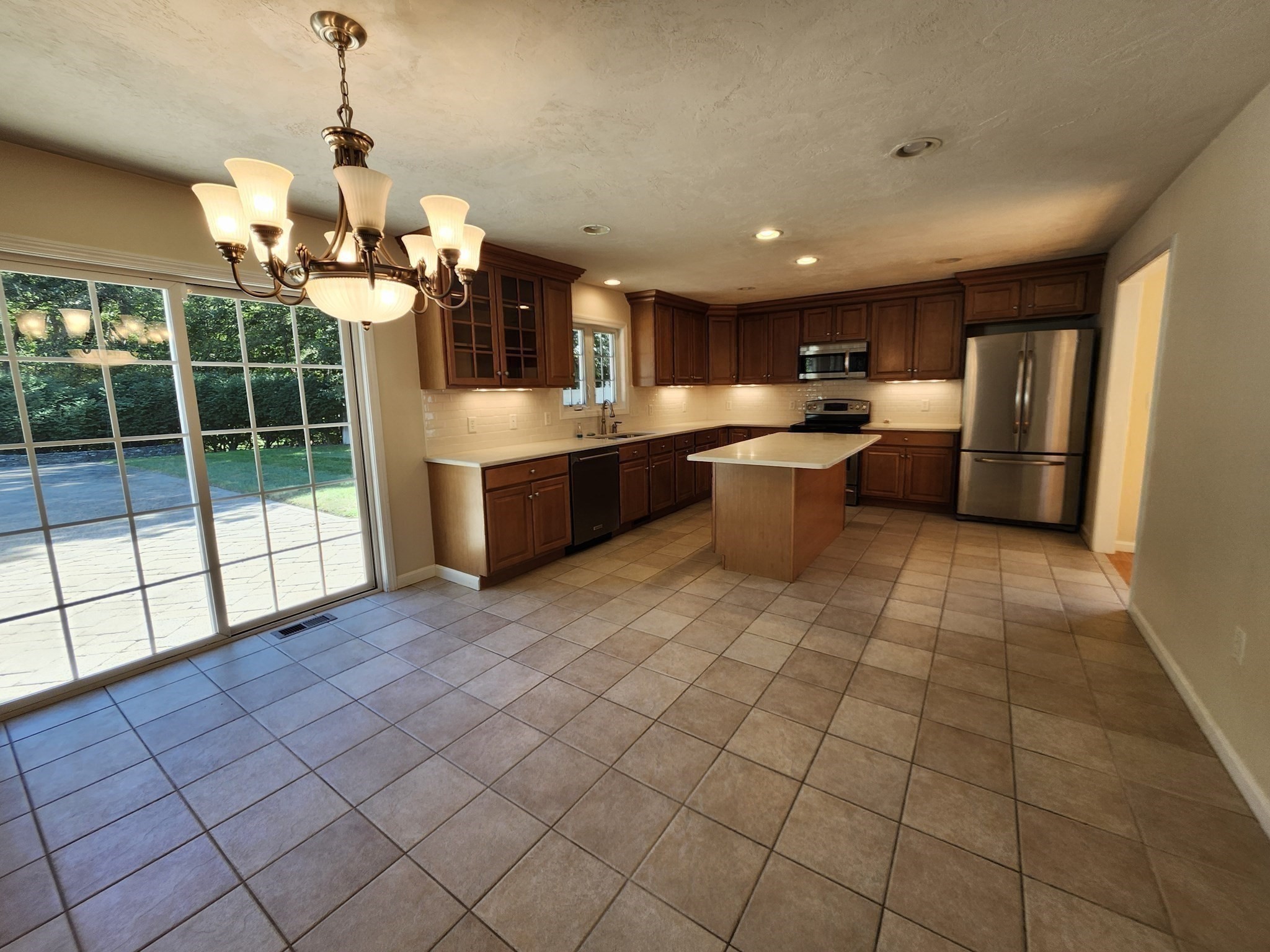 20 Woodridge Rd, Millbury, MA 01527 - Image 10