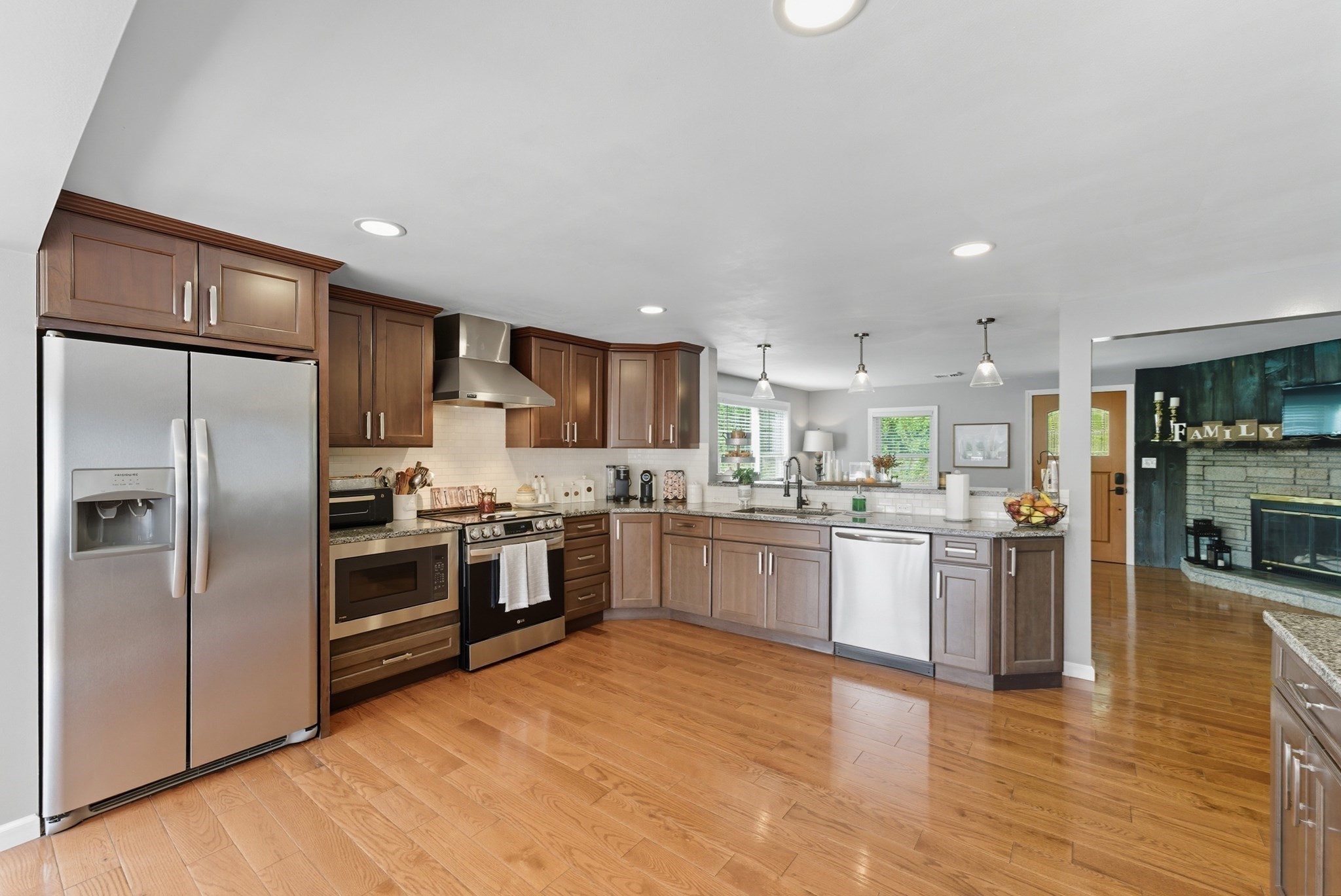 70 Sroka Lane, Ludlow, MA 01056 - Image 7