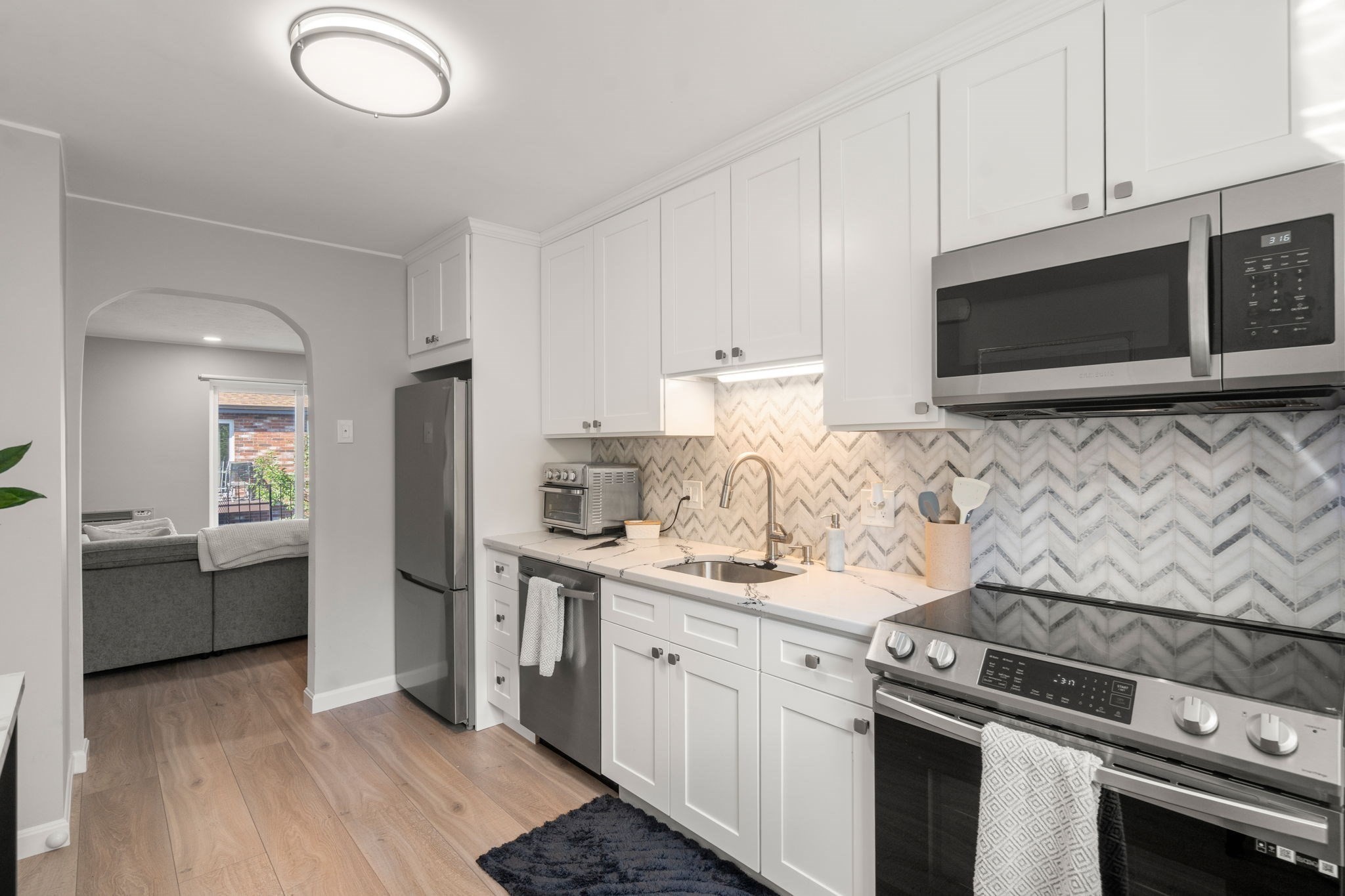 23 Westgate Rd Unit 6, West Roxbury, Boston, MA 02467 - Image 2