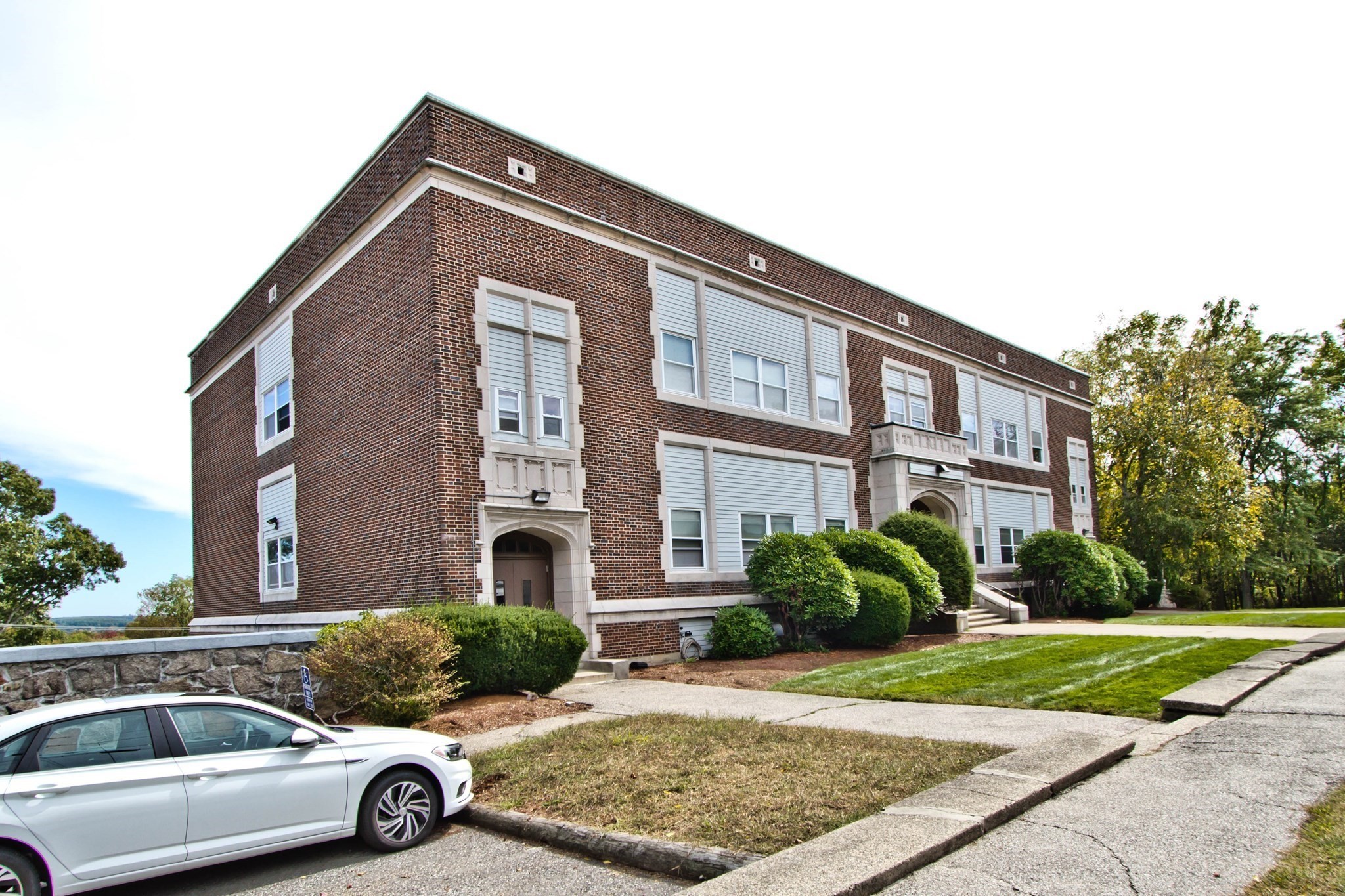 21 Middlesex Ave Unit 102, Worcester, MA 01604 - Image 2