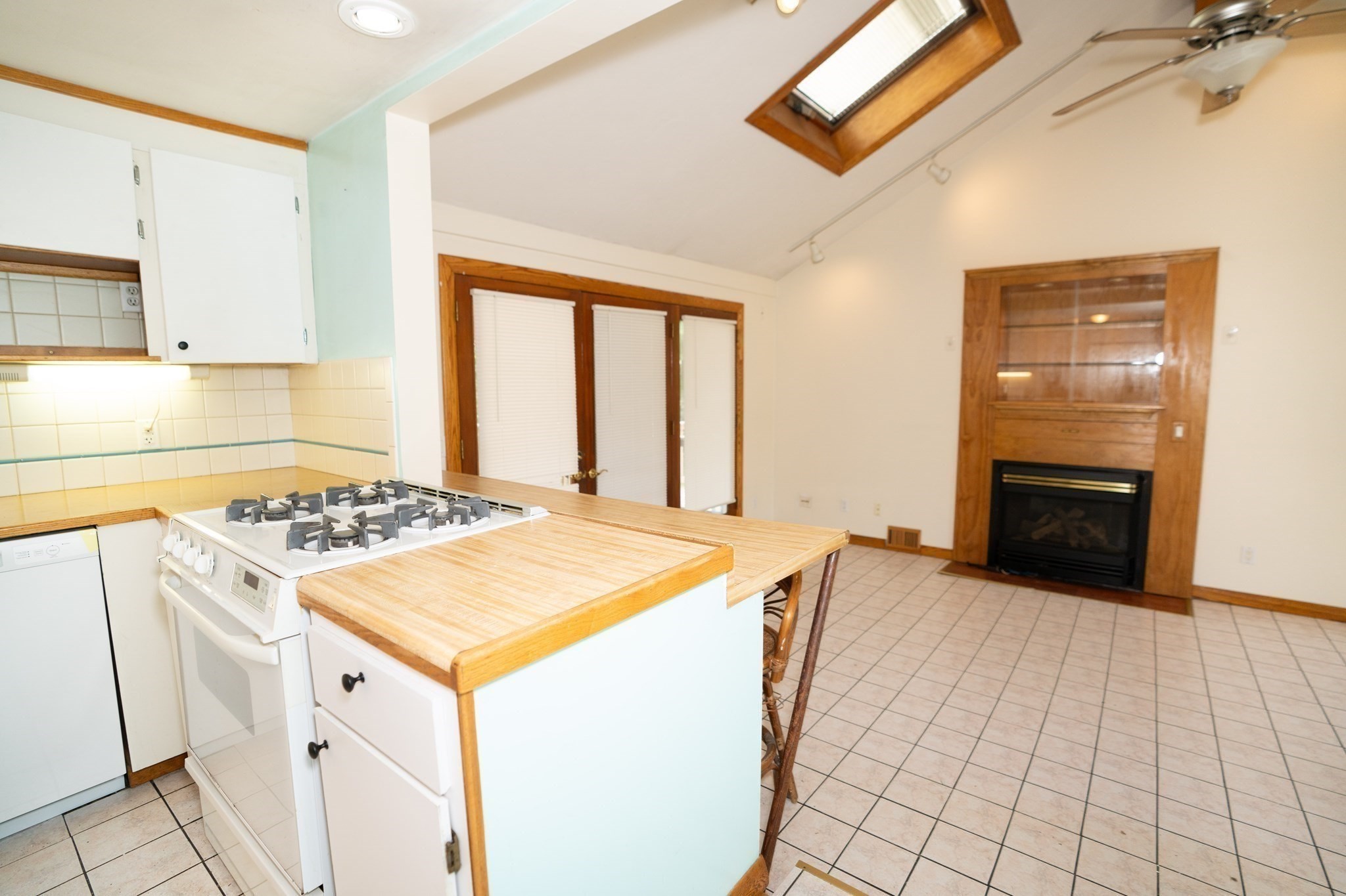 8 Clayton Rd, Middleboro, MA 02346 - Image 5