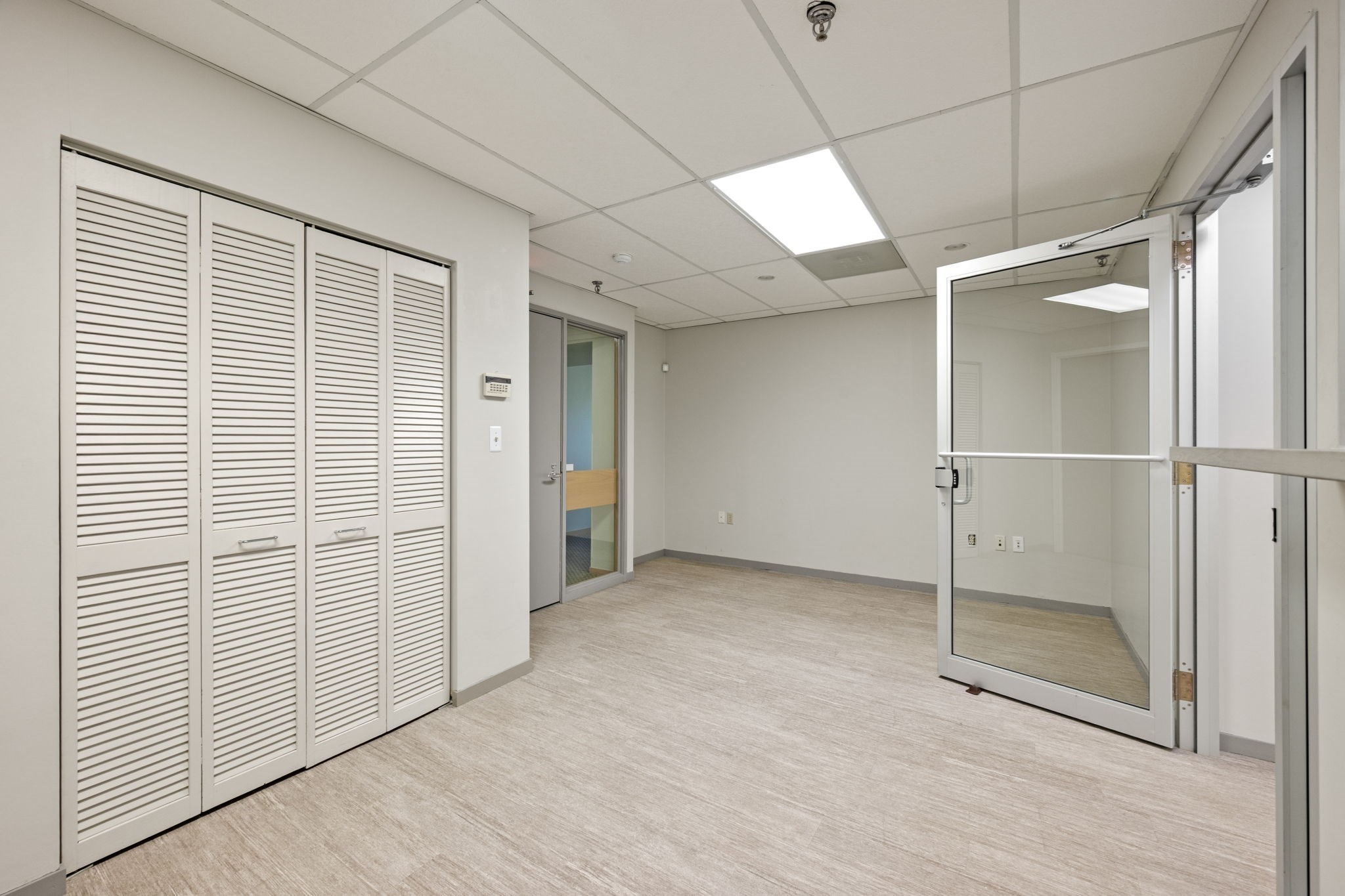 220 Broadway Unit 304, Lynnfield, MA 01940 - Image 12